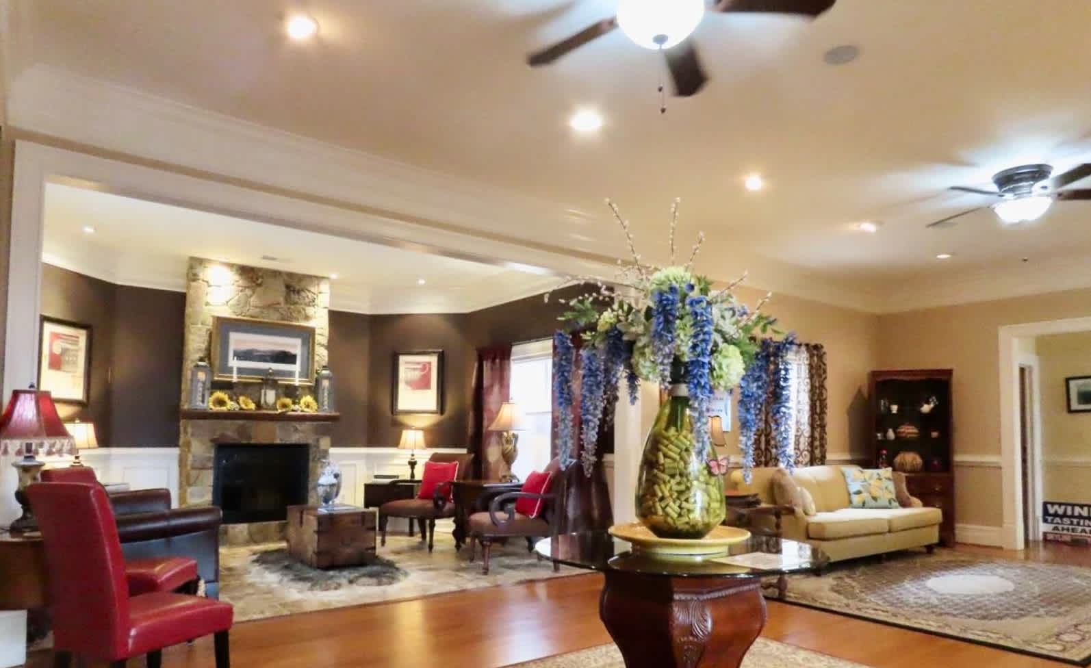 Clark Place | Washington | Luxury Estate w/ Winery & Scenic Grounds photo 2