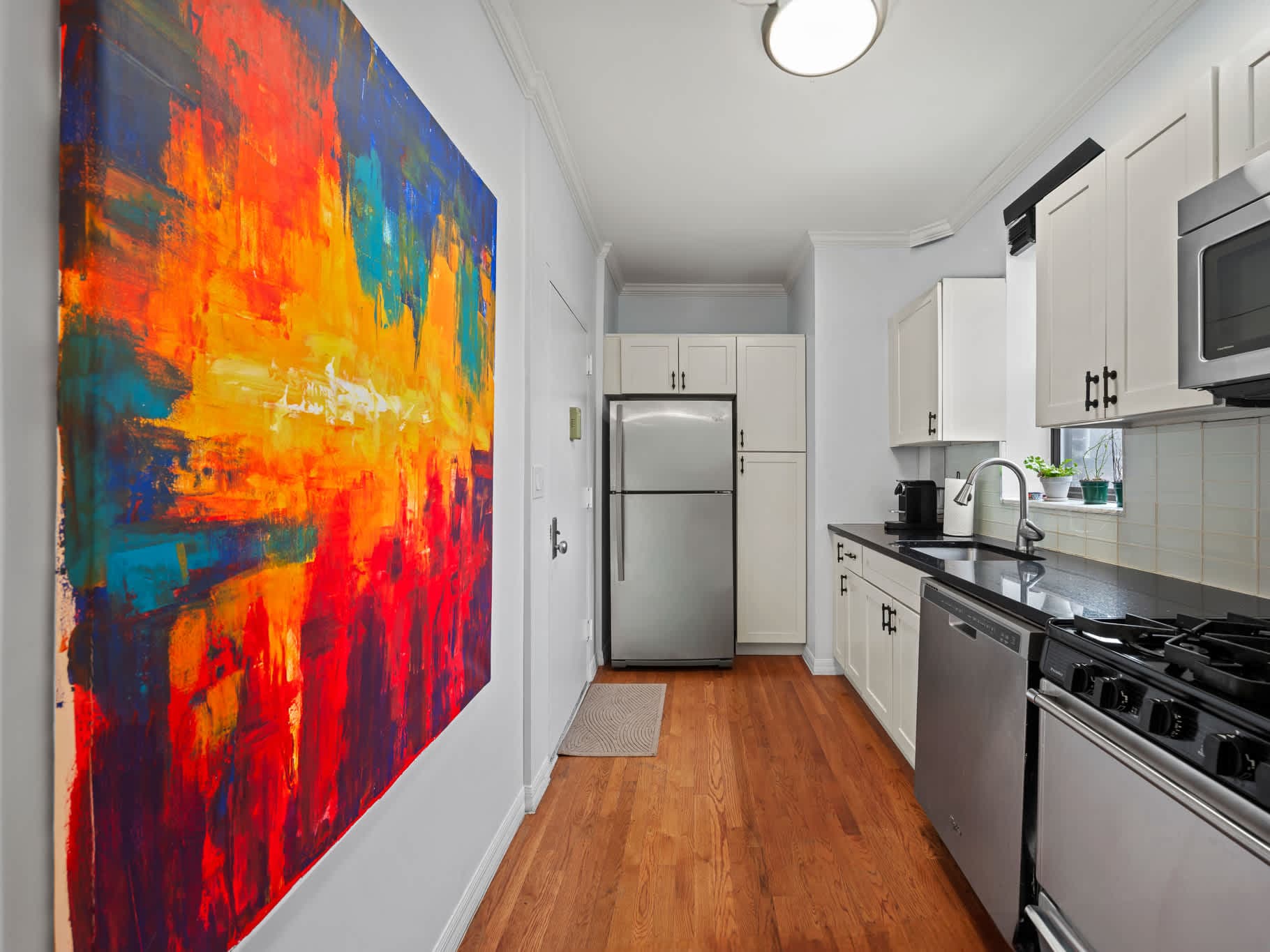 Perry Suite | West Village | Charming Village Condo photo 2