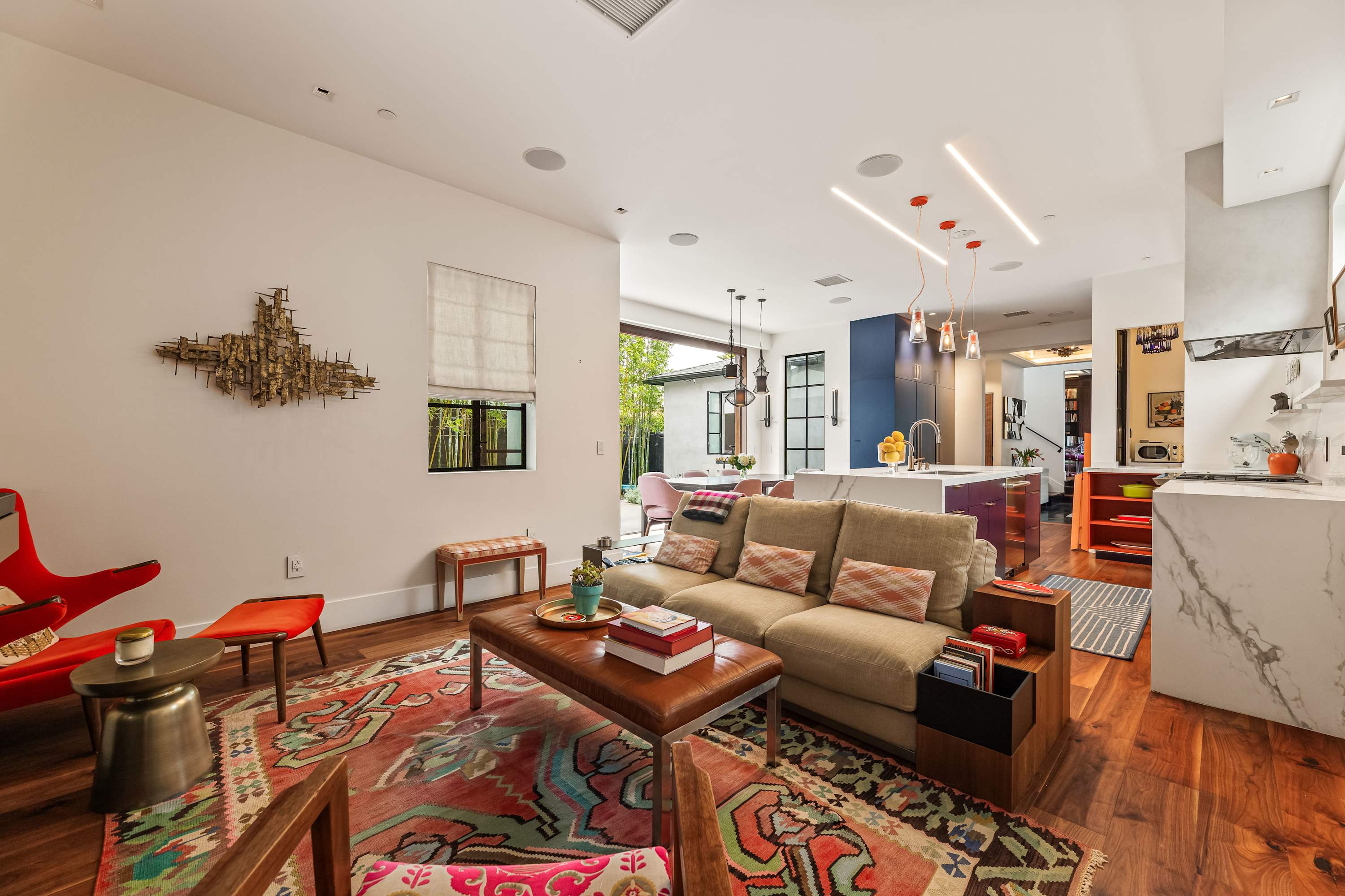 Sunset Atelier | Santa Monica | Designer Home w/ Patio & Gym photo 10