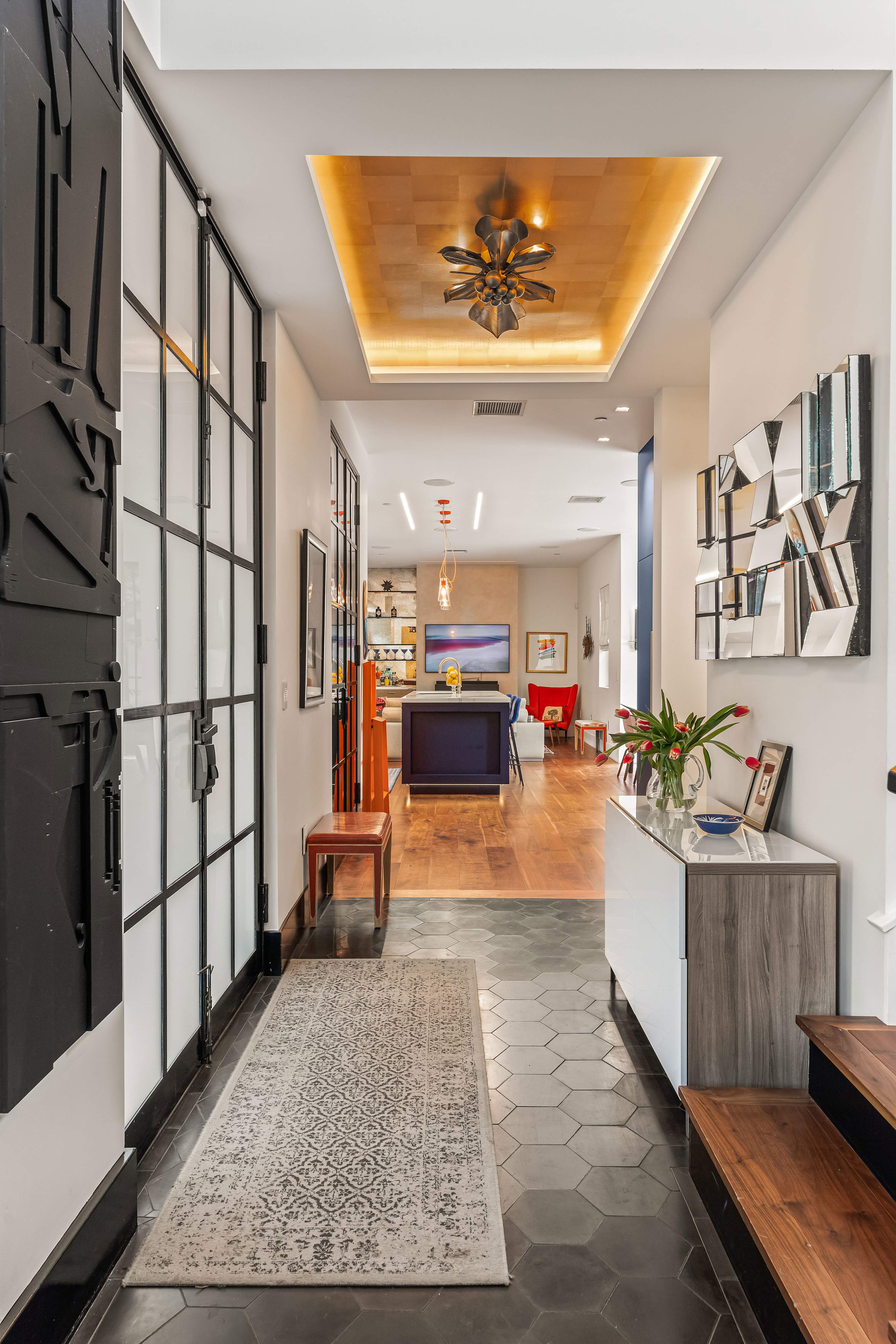 Sunset Atelier | Santa Monica | Designer Home w/ Patio & Gym photo 11