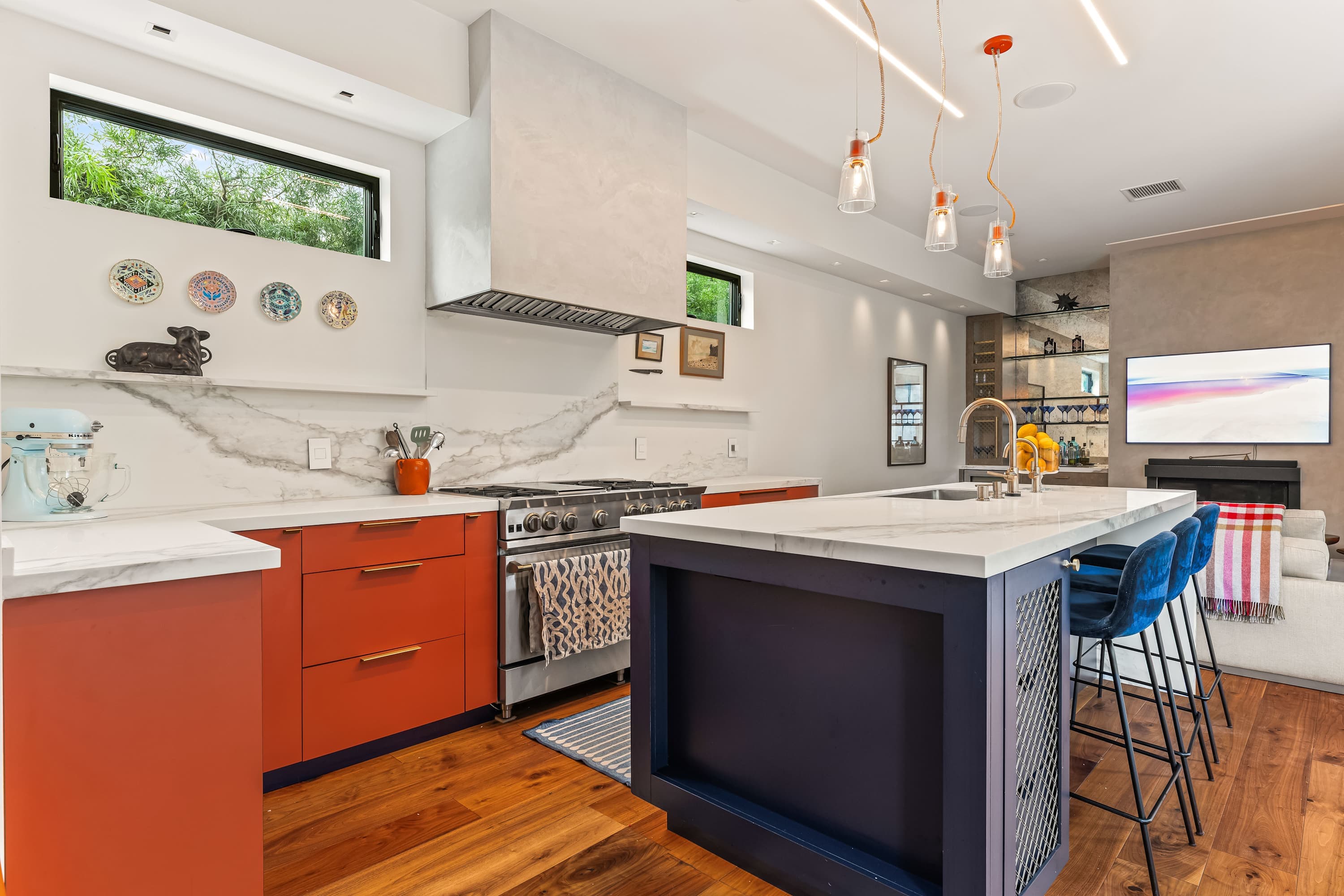 Sunset Atelier | Santa Monica | Designer Home w/ Patio & Gym photo 6