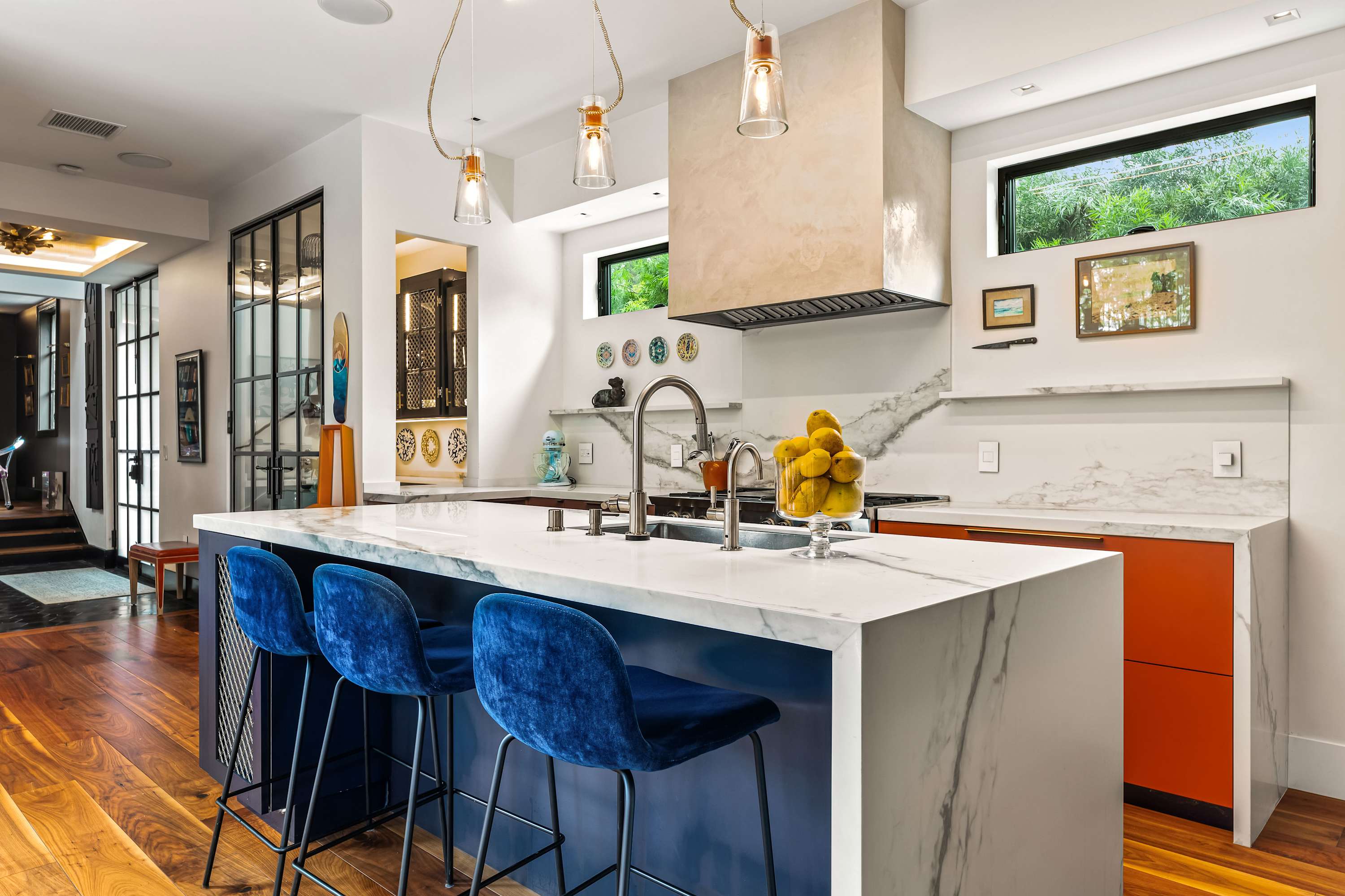 Sunset Atelier | Santa Monica | Designer Home w/ Patio & Gym photo 19