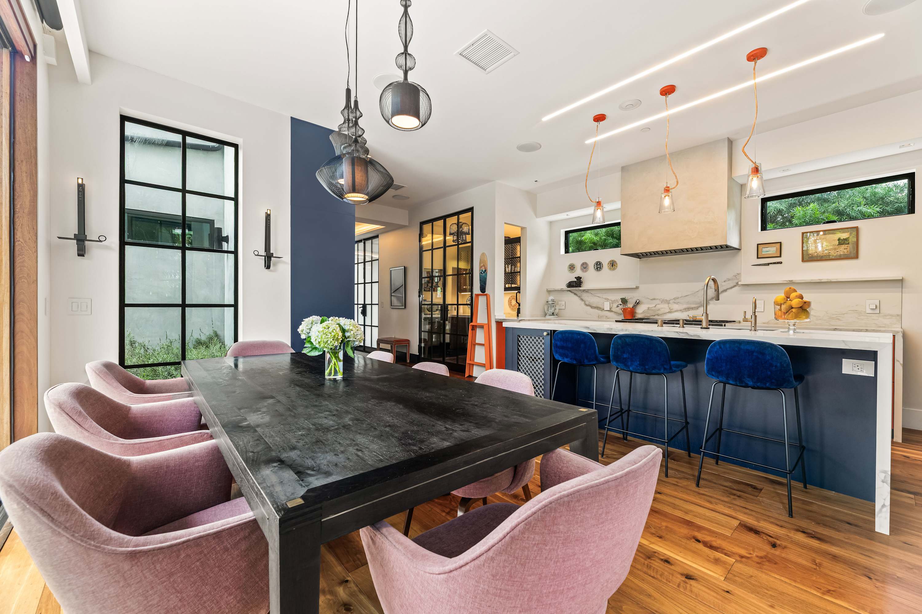 Sunset Atelier | Santa Monica | Designer Home w/ Patio & Gym photo 7