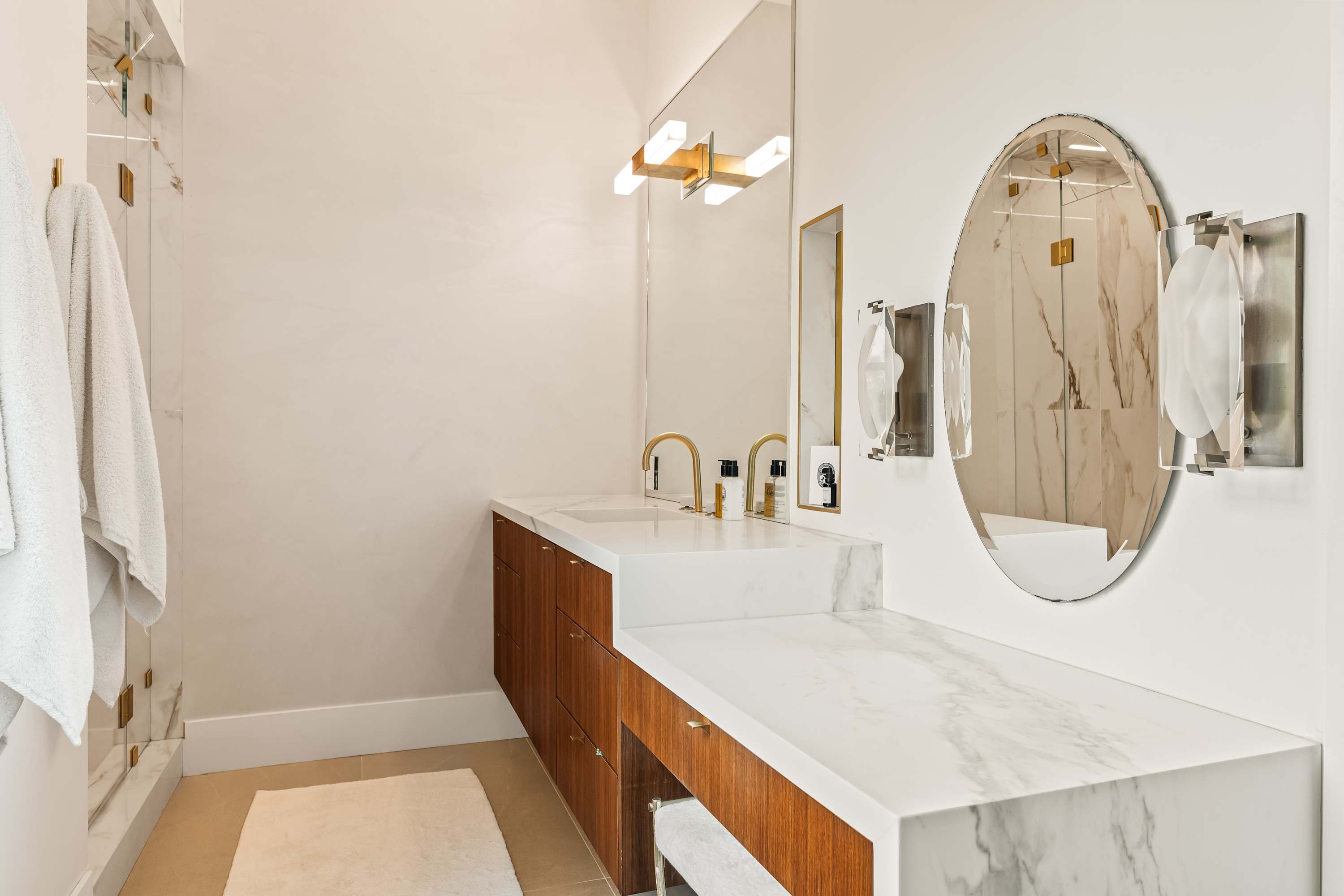 Sunset Atelier | Santa Monica | Designer Home w/ Patio & Gym photo 52