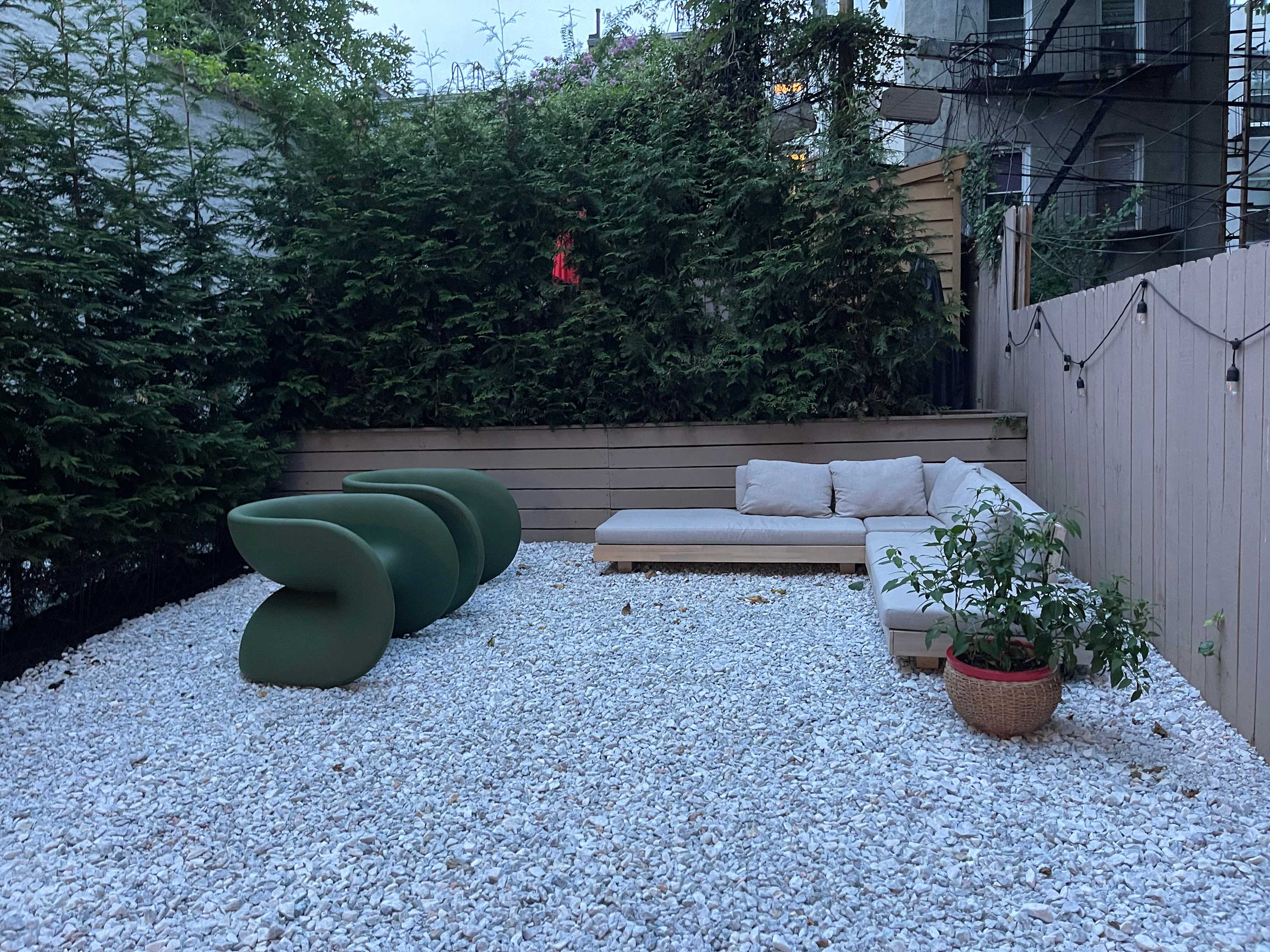 Ashford Place | Cobble Hill | Luxe Condo w/ Private Garden & City Views photo 2
