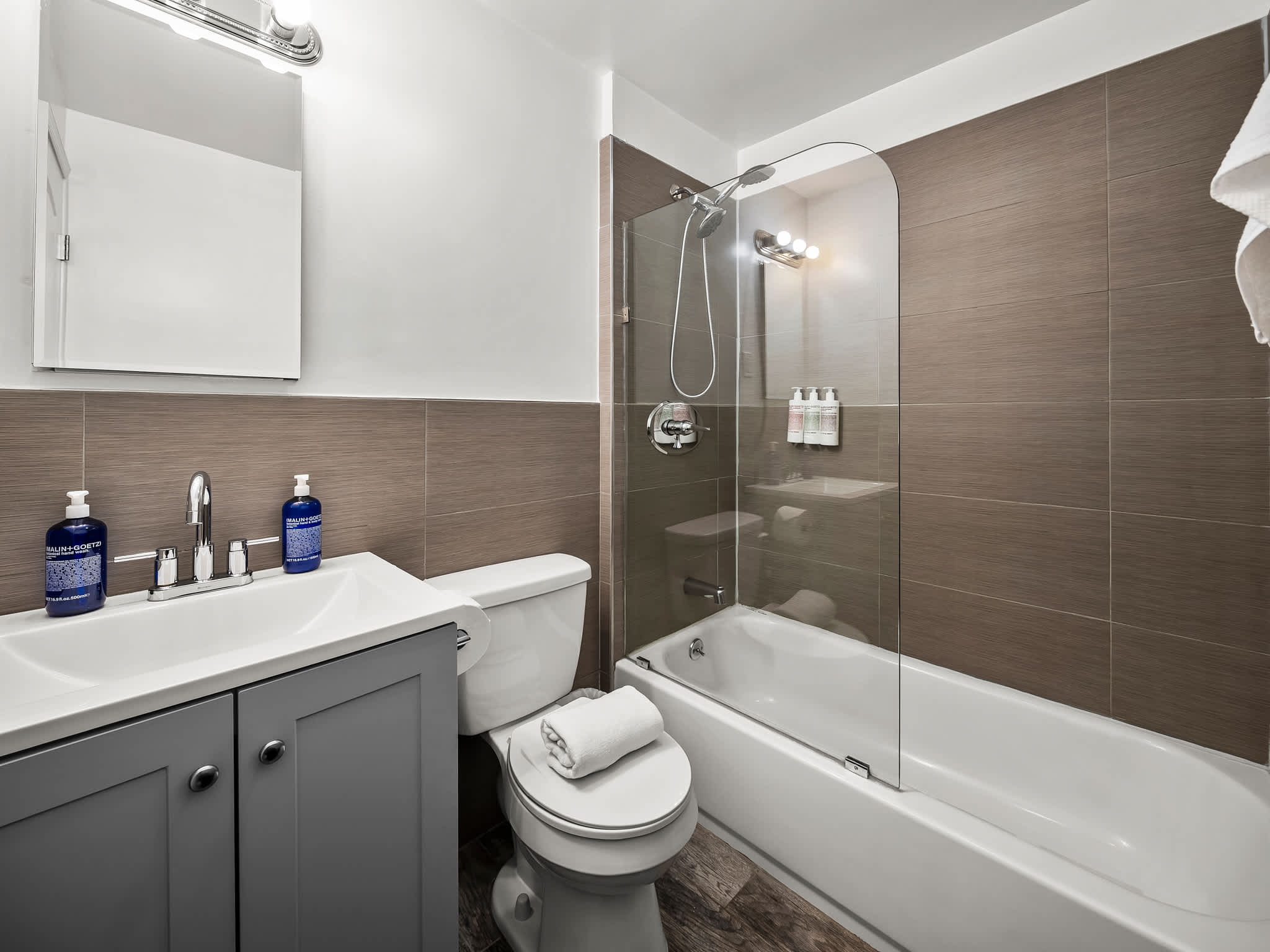 The Langston | Harlem | Luxe Triplex with Garden and Patio photo 47