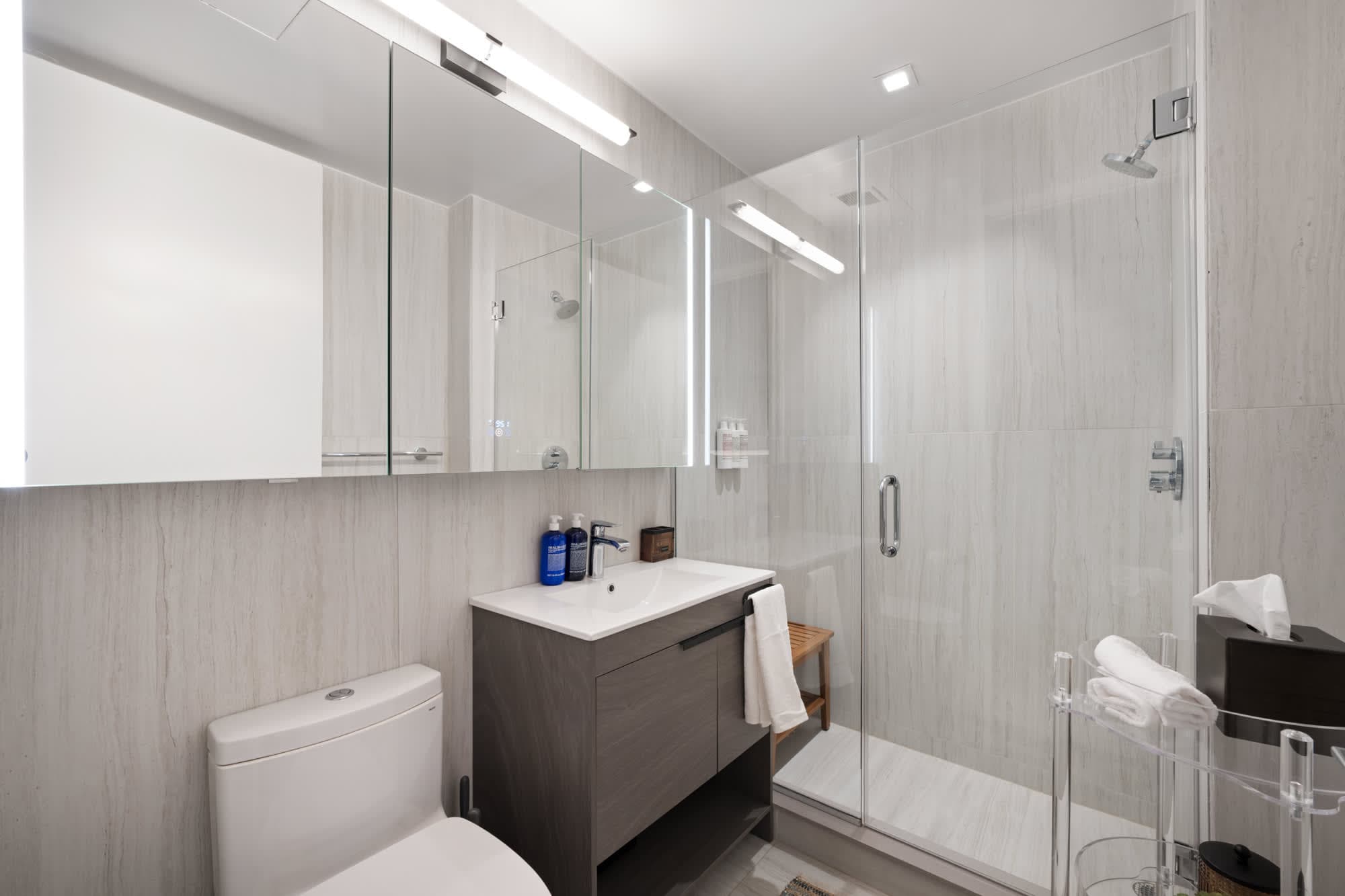 The Nest | Williamsburg | Luxe Penthouse w/ Private Roof Deck & City Views photo 28
