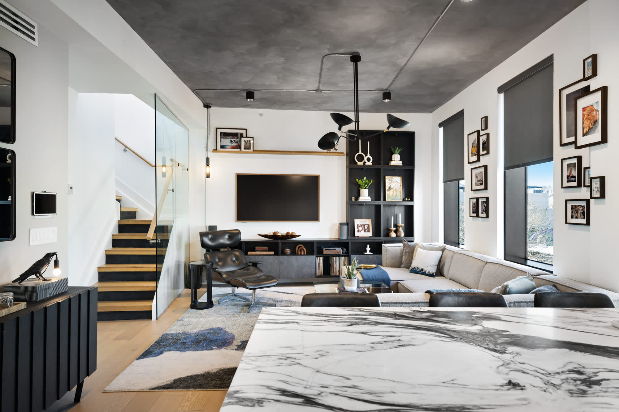 The Nest | Williamsburg | Luxe Penthouse w/ Private Roof Deck & City Views photo 5