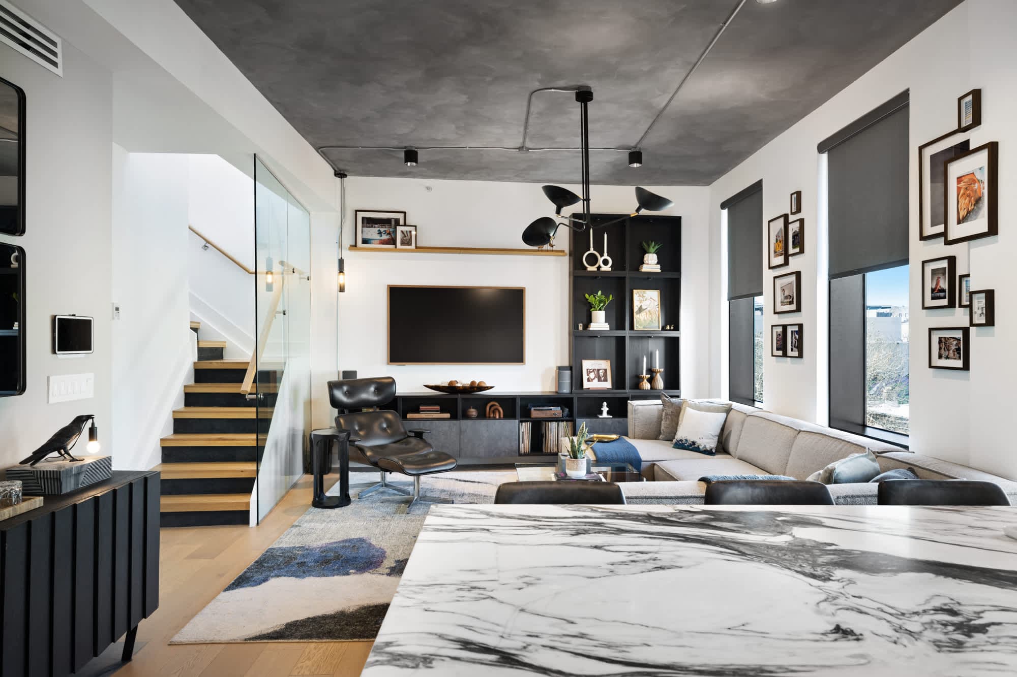 The Nest | Williamsburg | Luxe Penthouse w/ Private Roof Deck & City Views photo 7