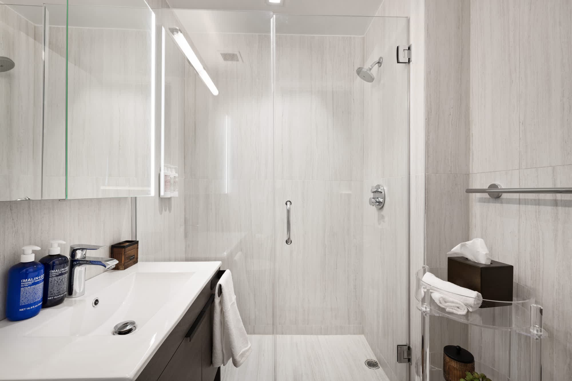 The Nest | Williamsburg | Luxe Penthouse w/ Private Roof Deck & City Views photo 29