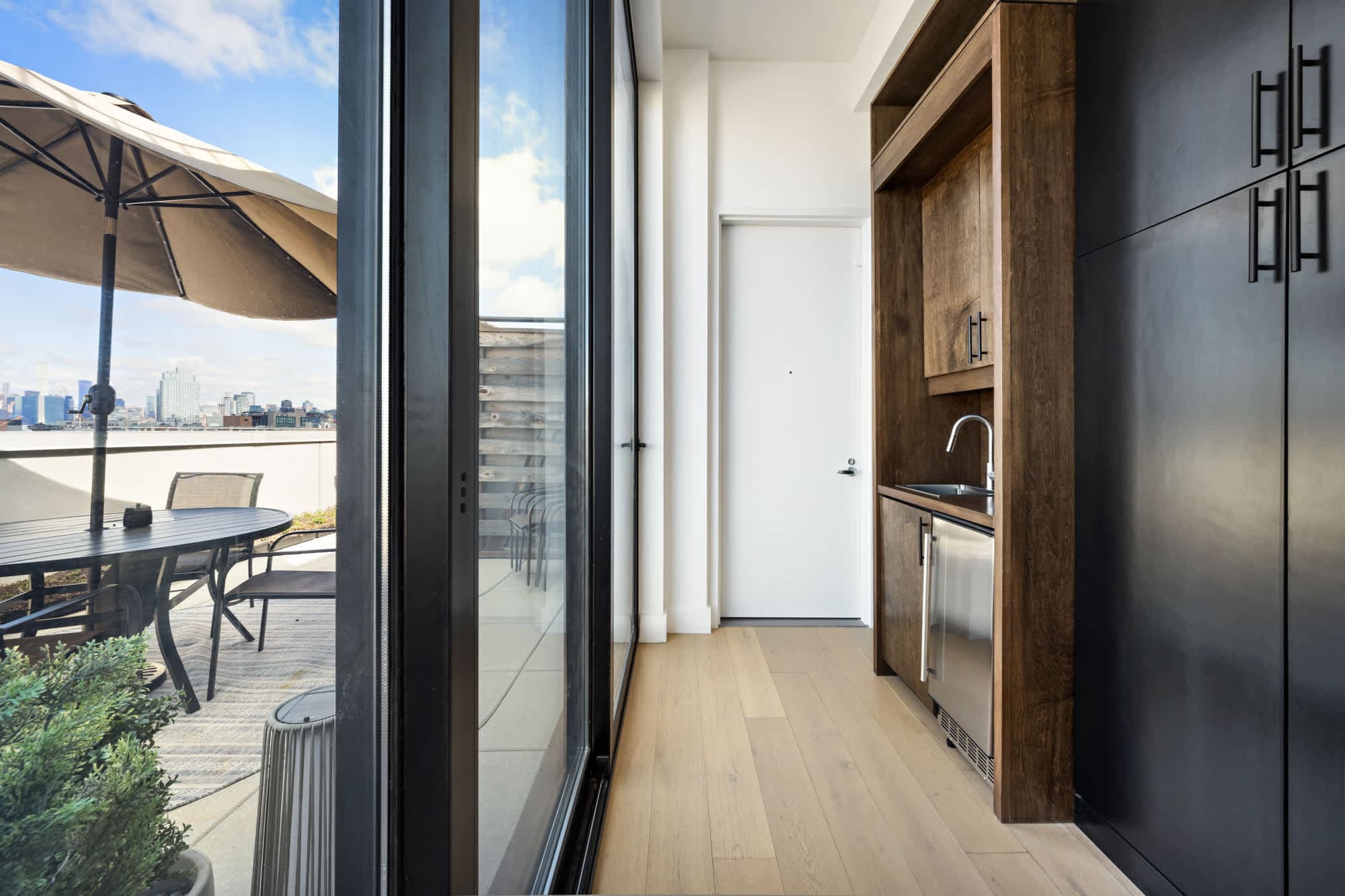 The Nest | Williamsburg | Luxe Penthouse w/ Private Roof Deck & City Views photo 27