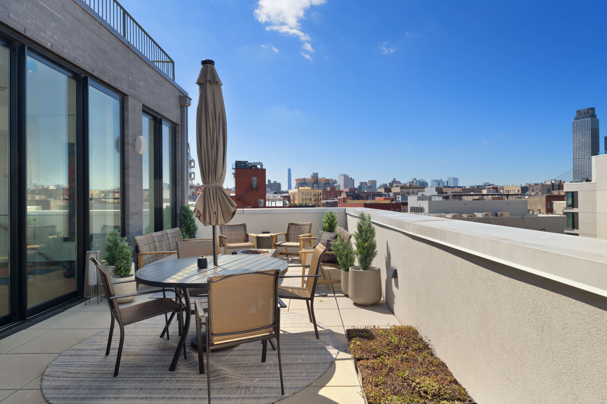 The Nest | Williamsburg | Luxe Penthouse w/ Private Roof Deck & City Views photo 39