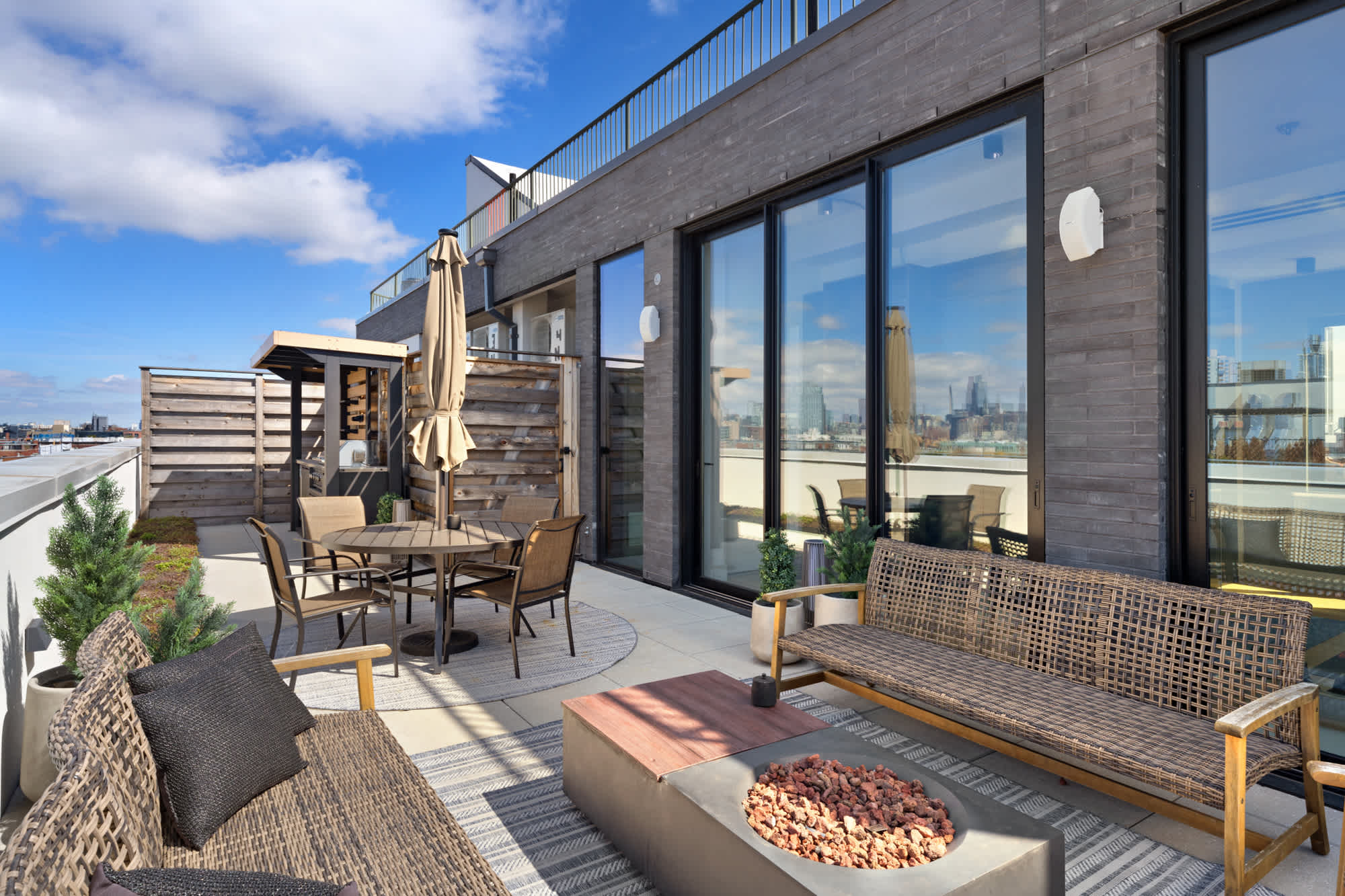 The Nest | Williamsburg | Luxe Penthouse w/ Private Roof Deck & City Views photo 40