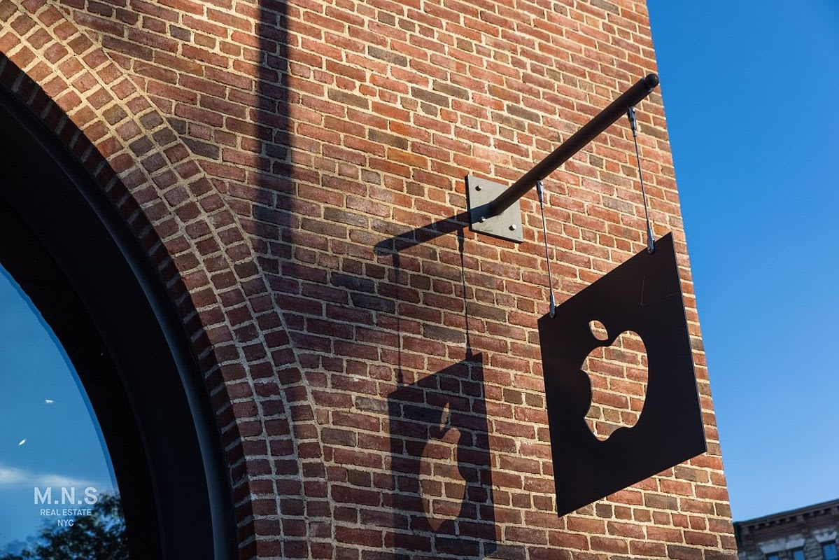 Metropolitan Suite | Williamsburg | Penthouse w/ Private Balcony & Gym photo 26