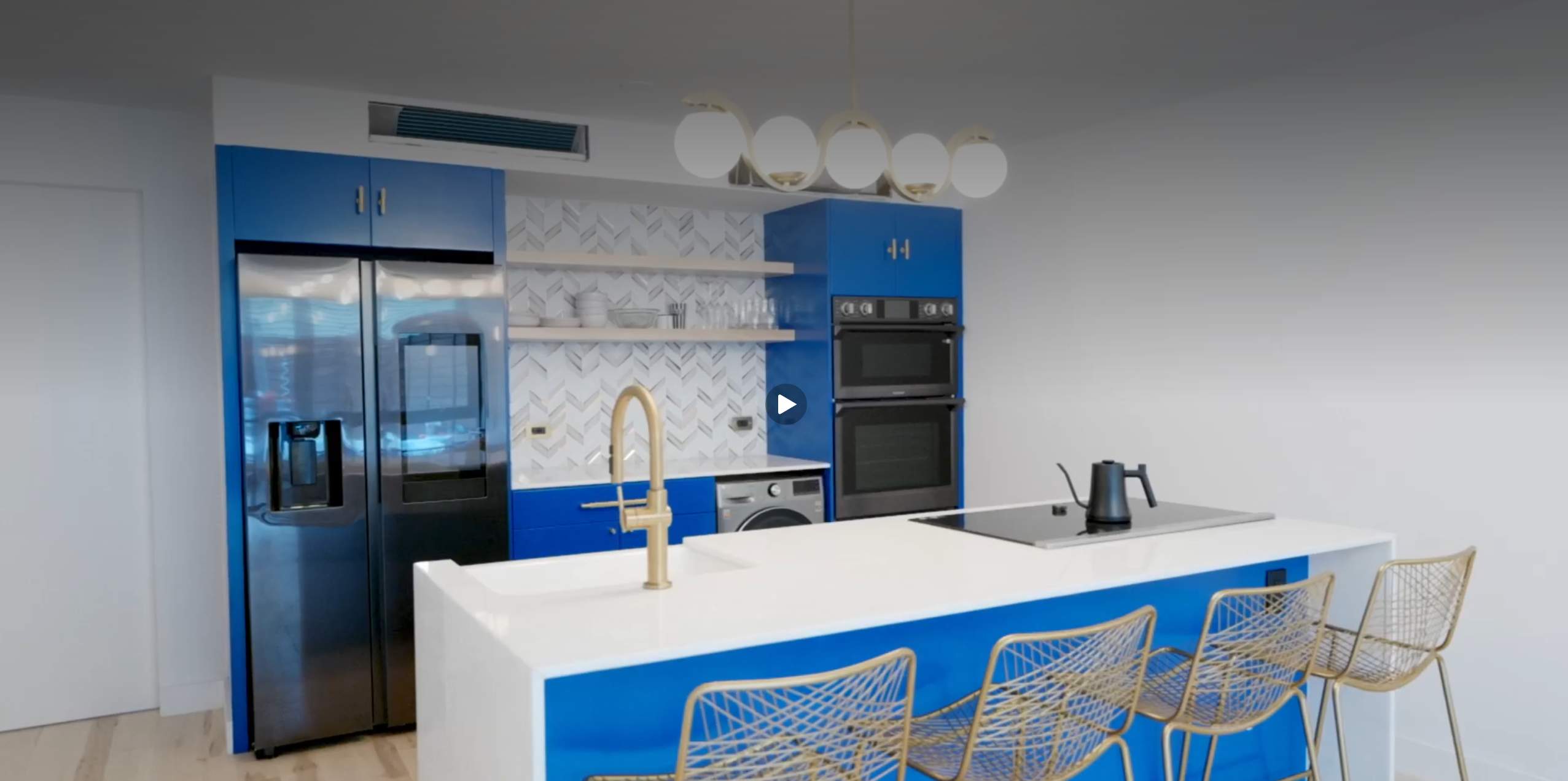 Williams Grove | Williamsburg | Designer Apartment with Hot Tub & Backyard main photo