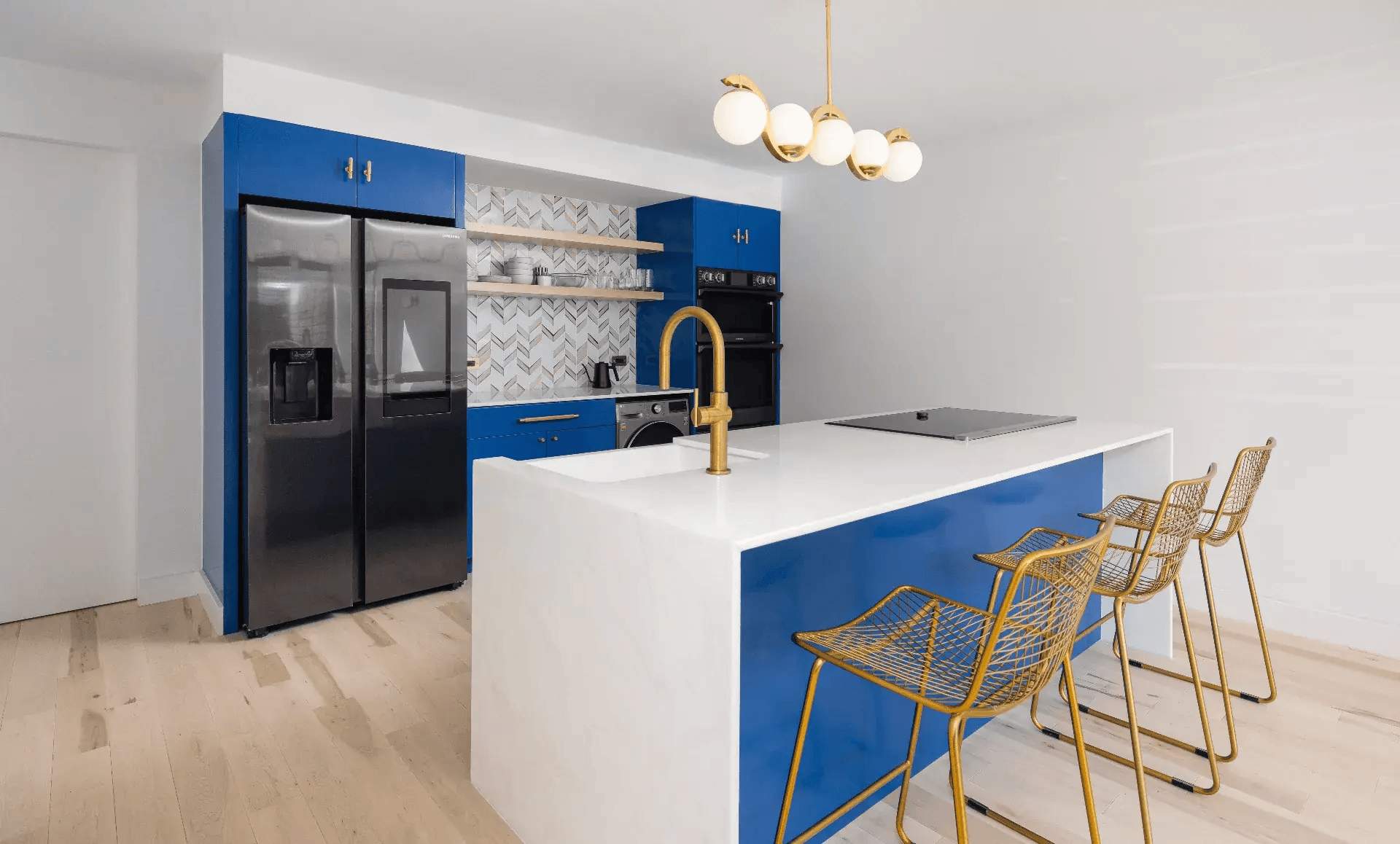 Williams Grove | Williamsburg | Designer Apartment with Hot Tub & Backyard main photo