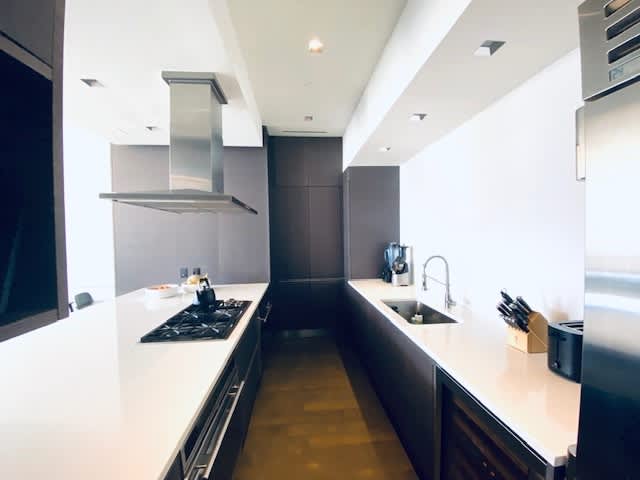 Cobble Loft | Tribeca | Spacious Loft with City Views photo 4