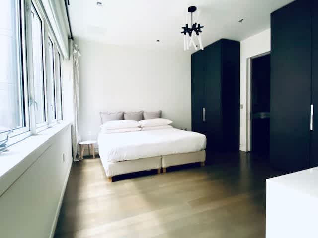 Cobble Loft | Tribeca | Spacious Loft with City Views photo 2