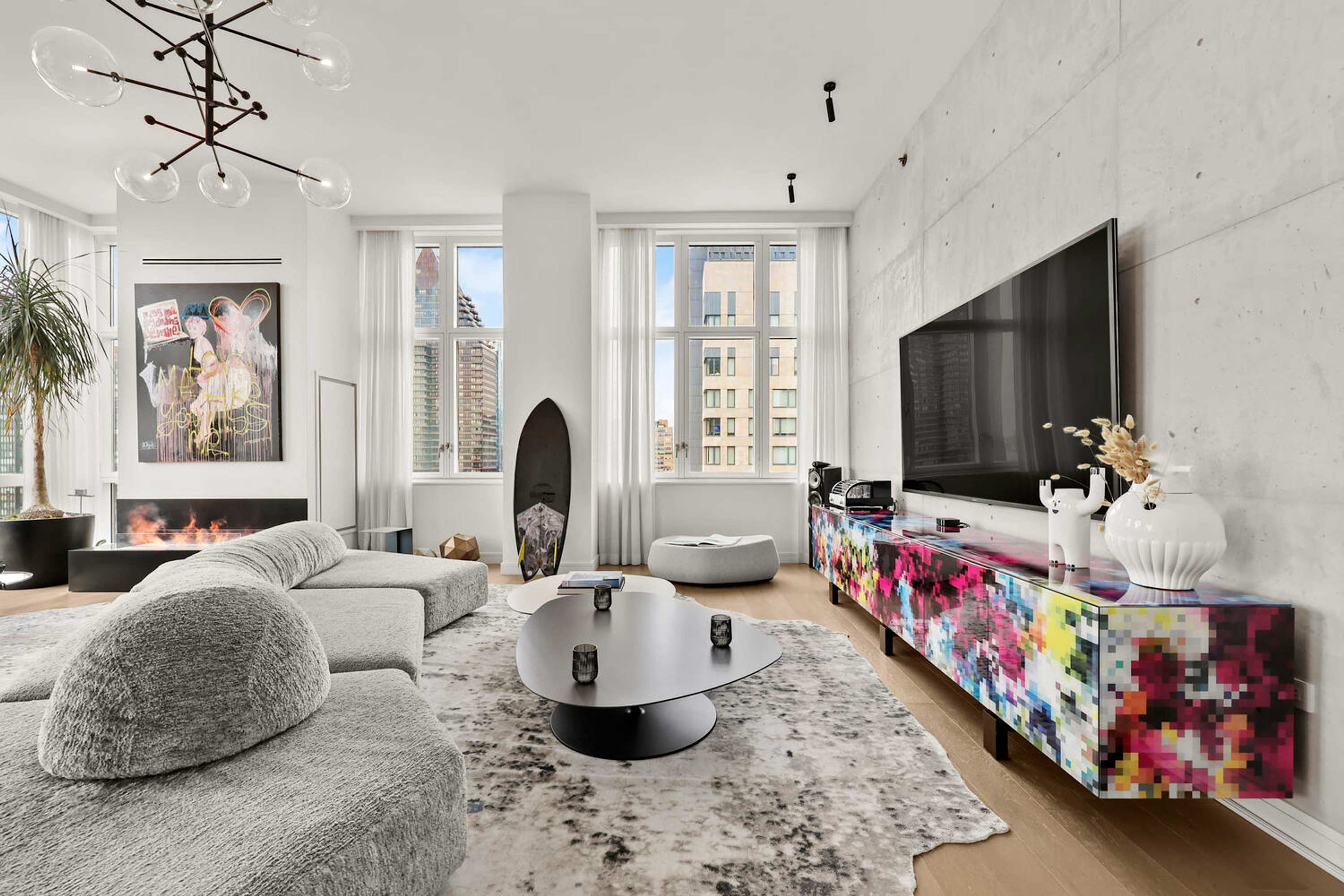 East Atelier | Turtle Bay | Upscale Loft with Private Terrace photo 6