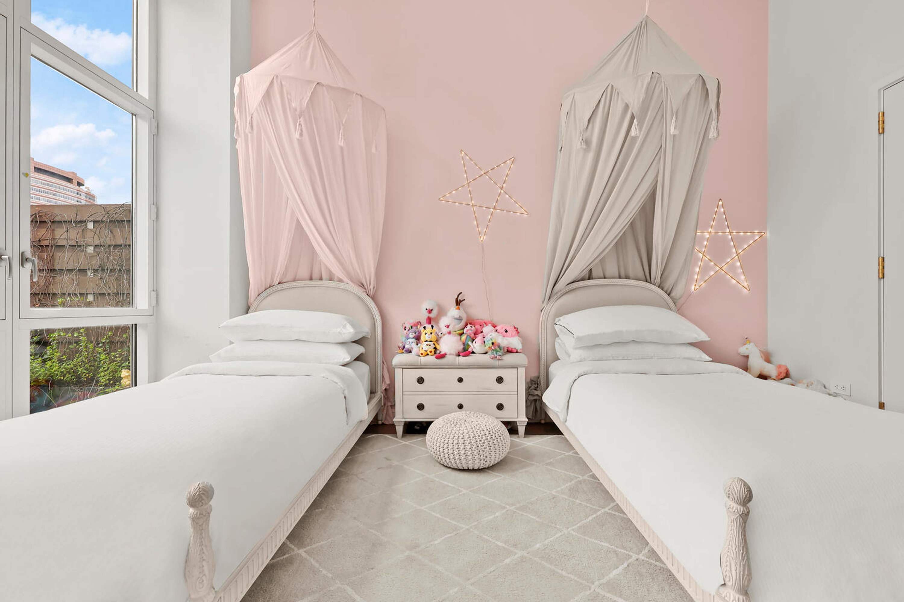 East Atelier | Turtle Bay | Upscale Loft with Private Terrace photo 18