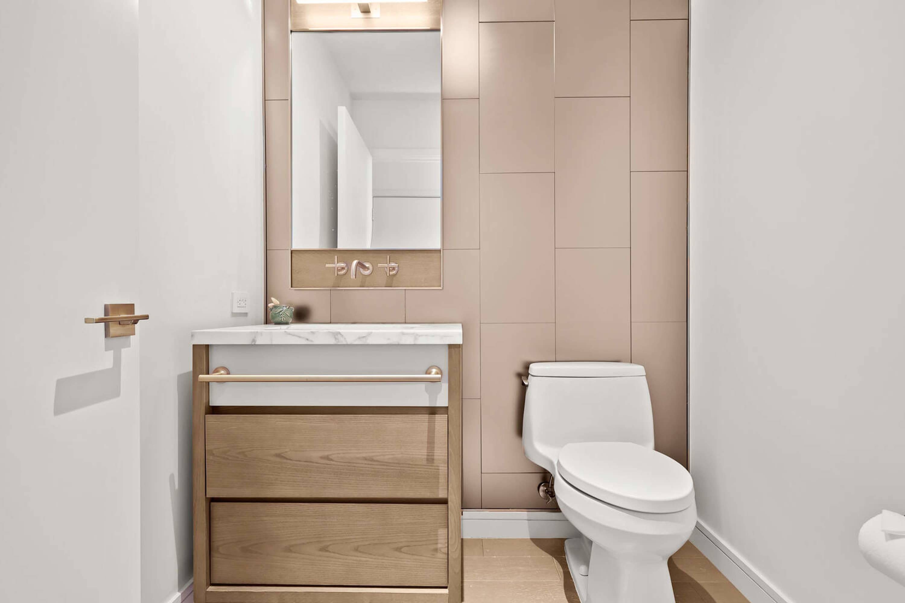 East Atelier | Turtle Bay | Upscale Loft with Private Terrace photo 27