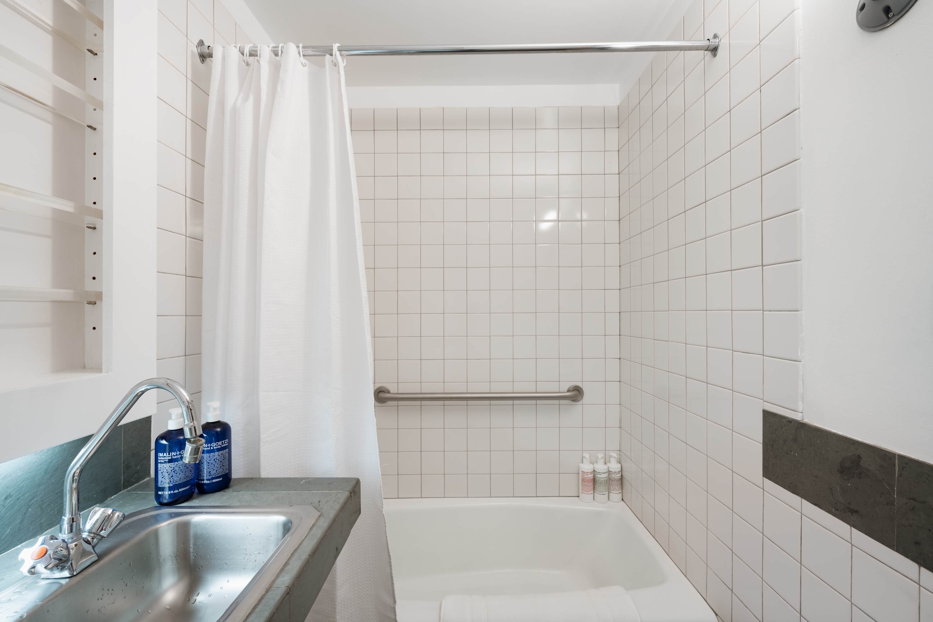 Winfield House | Hell's Kitchen | Brownstone Duplex with Garden photo 31