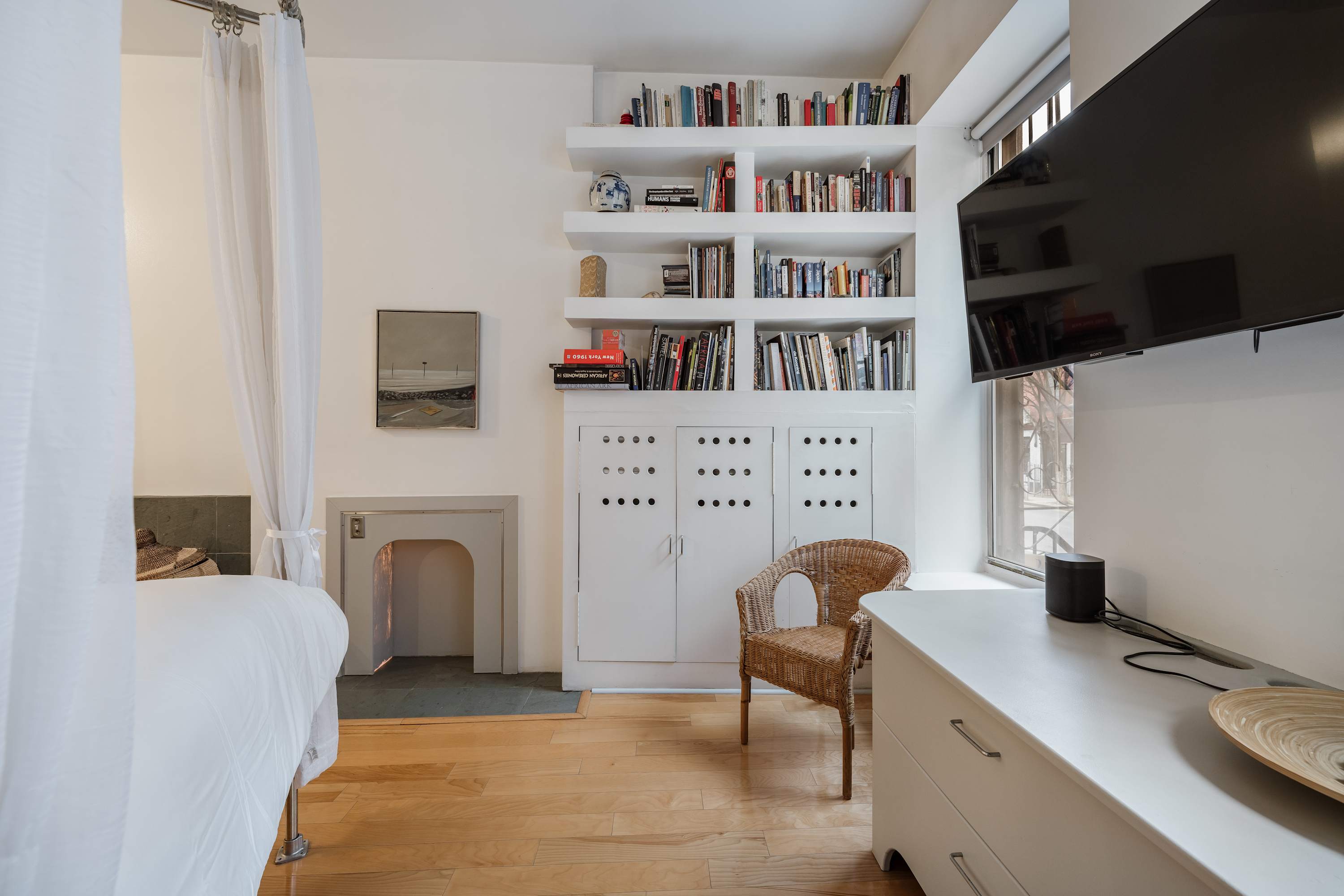 Winfield House | Hell's Kitchen | Brownstone Duplex with Garden photo 14