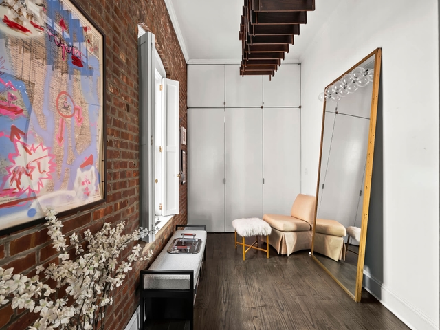 Image of Living space #13