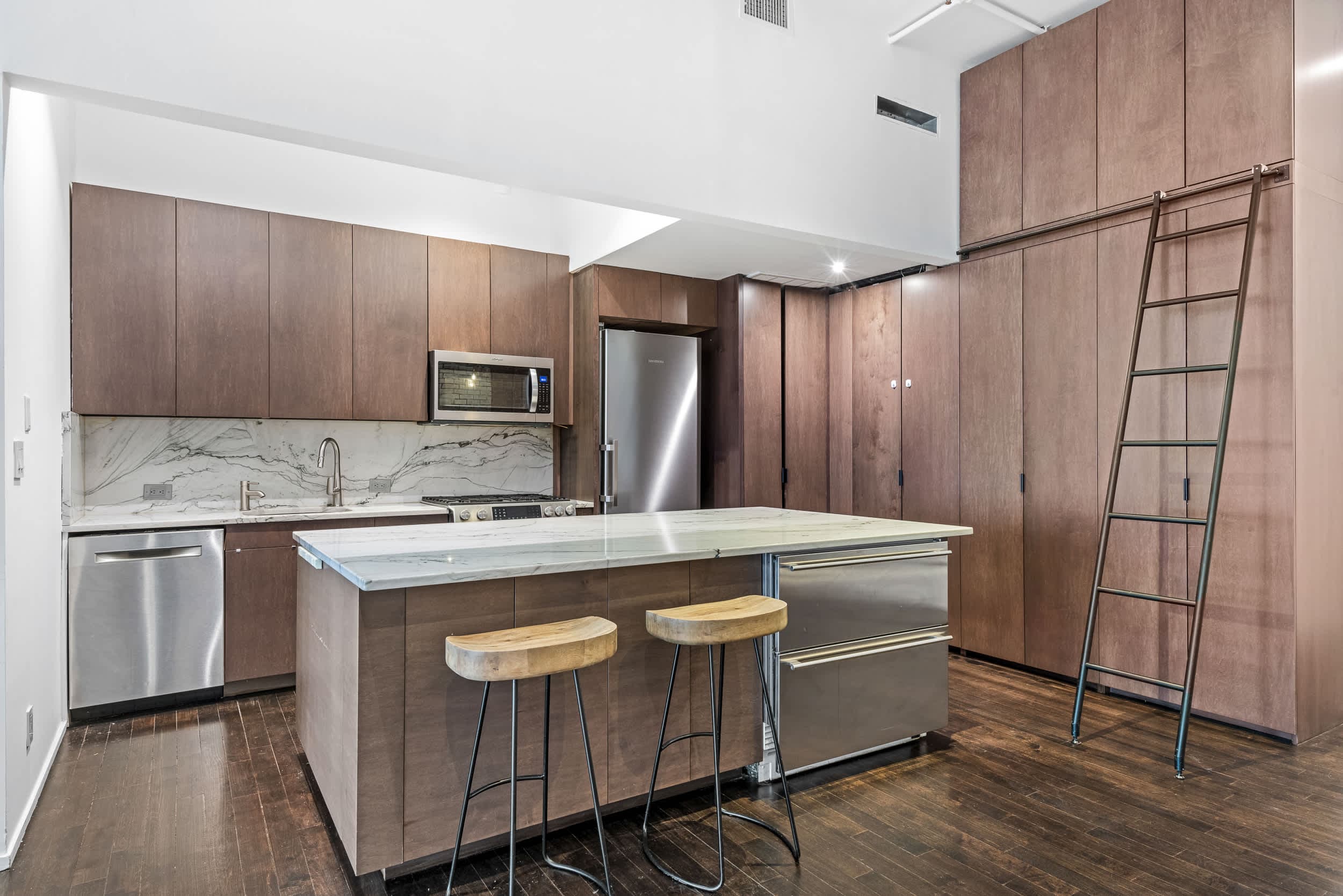 Flatiron Atelier | Designer Home photo 8