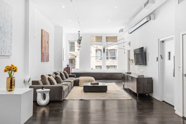 Image of Living space #2