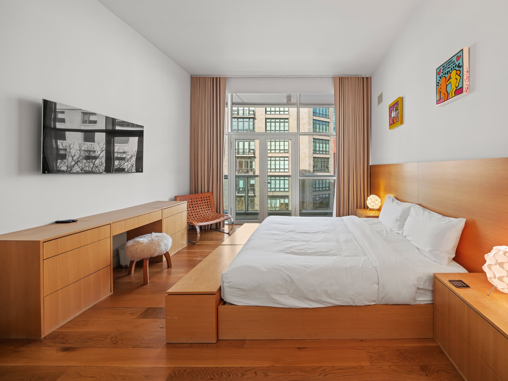 Washington Loft | Tribeca | Designer Loft with Private Balcony photo 4