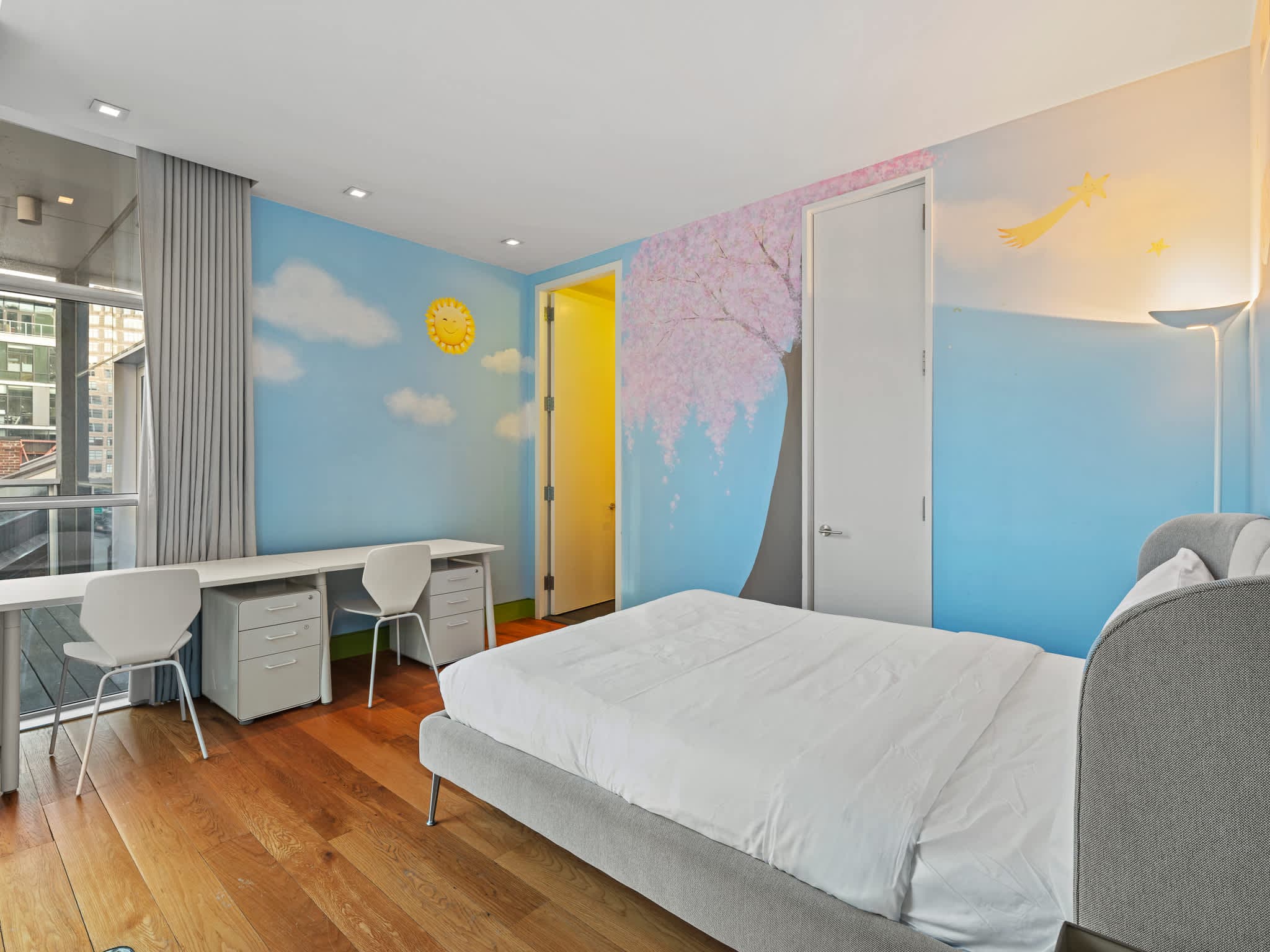 Washington Loft | Tribeca | Designer Loft with Private Balcony photo 27