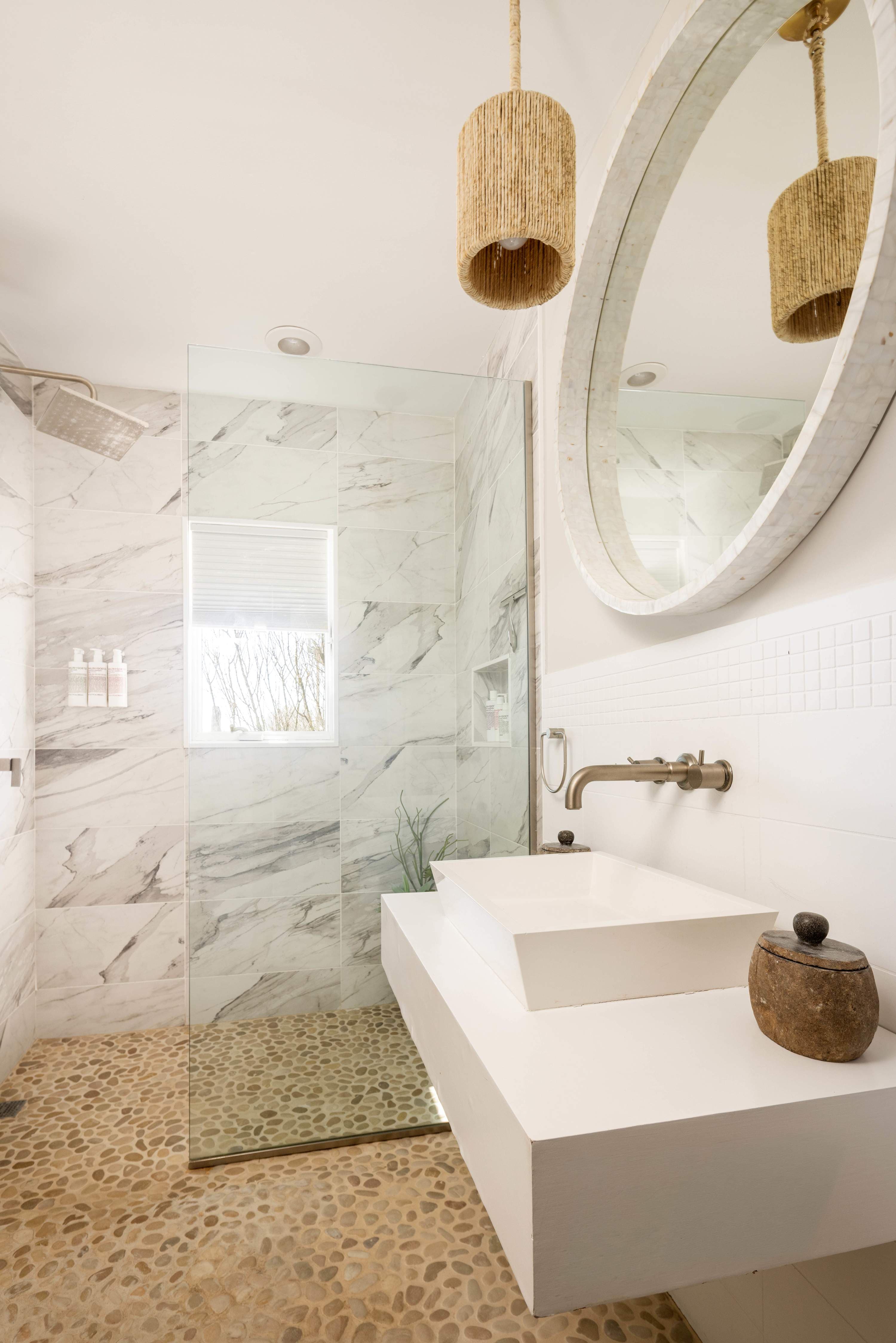 Surfside Villa | Montauk | Luxe Oceanfront Home with Hot Tub photo 16