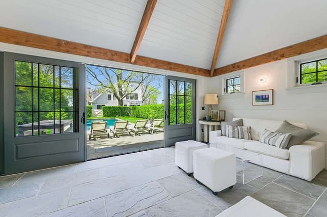 Image of Living space #6