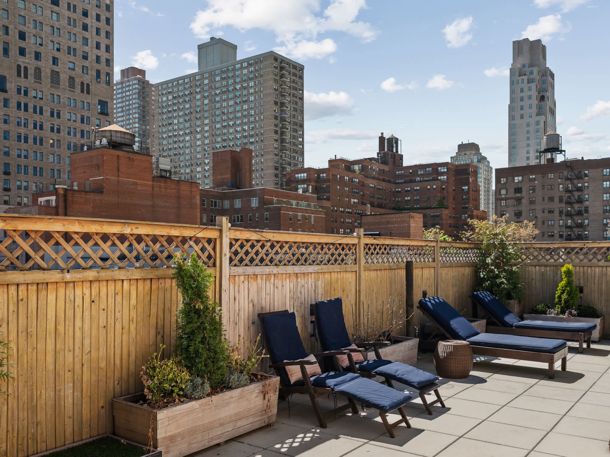 Easton Heights | Upper East Side | Penthouse with Balcony and Hot Tub photo 39