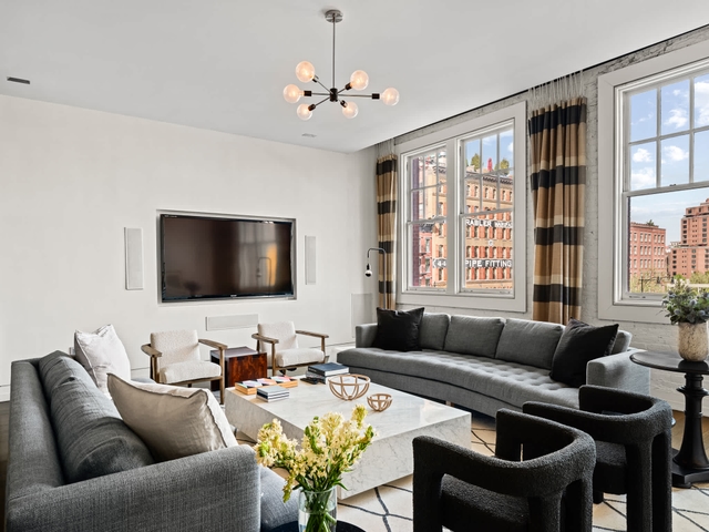 Image of Living space #2