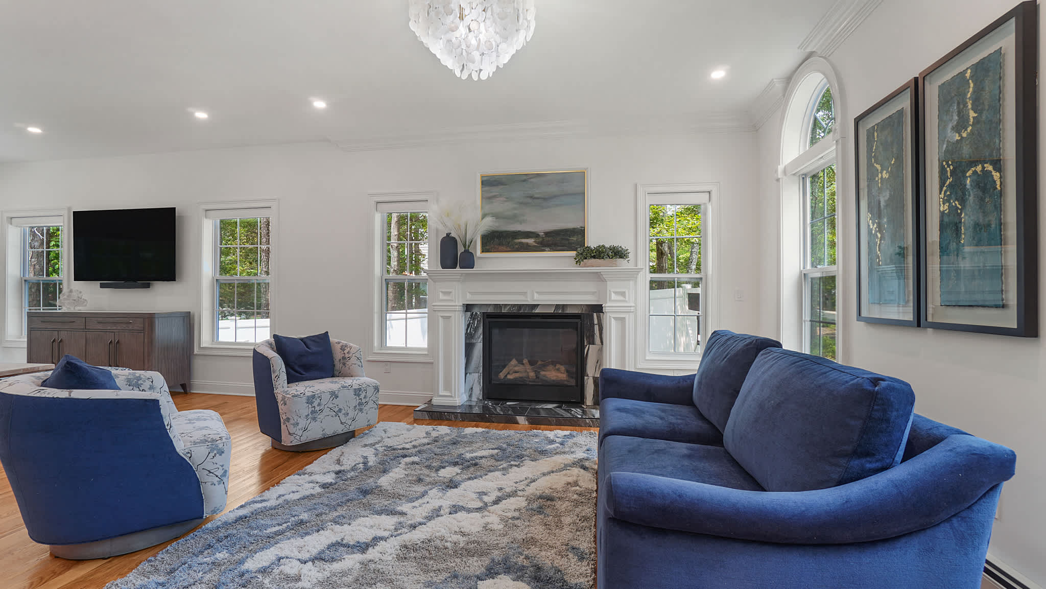 Greenway Court | Hampton Bays | Home with Heated Pool & BBQ photo 5