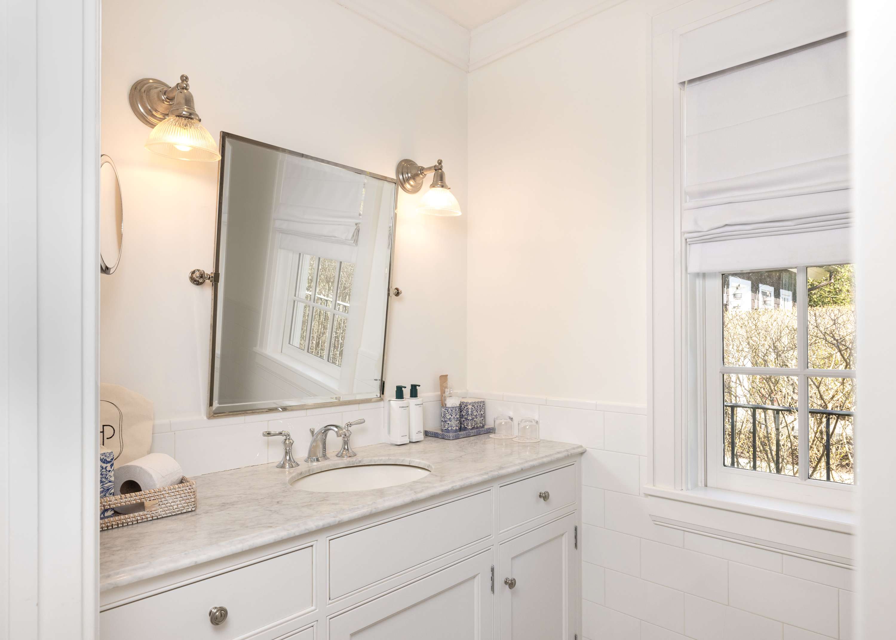 Harbor House Suite C | East Hampton Springs | Premier Suite with Private Terraces photo 4