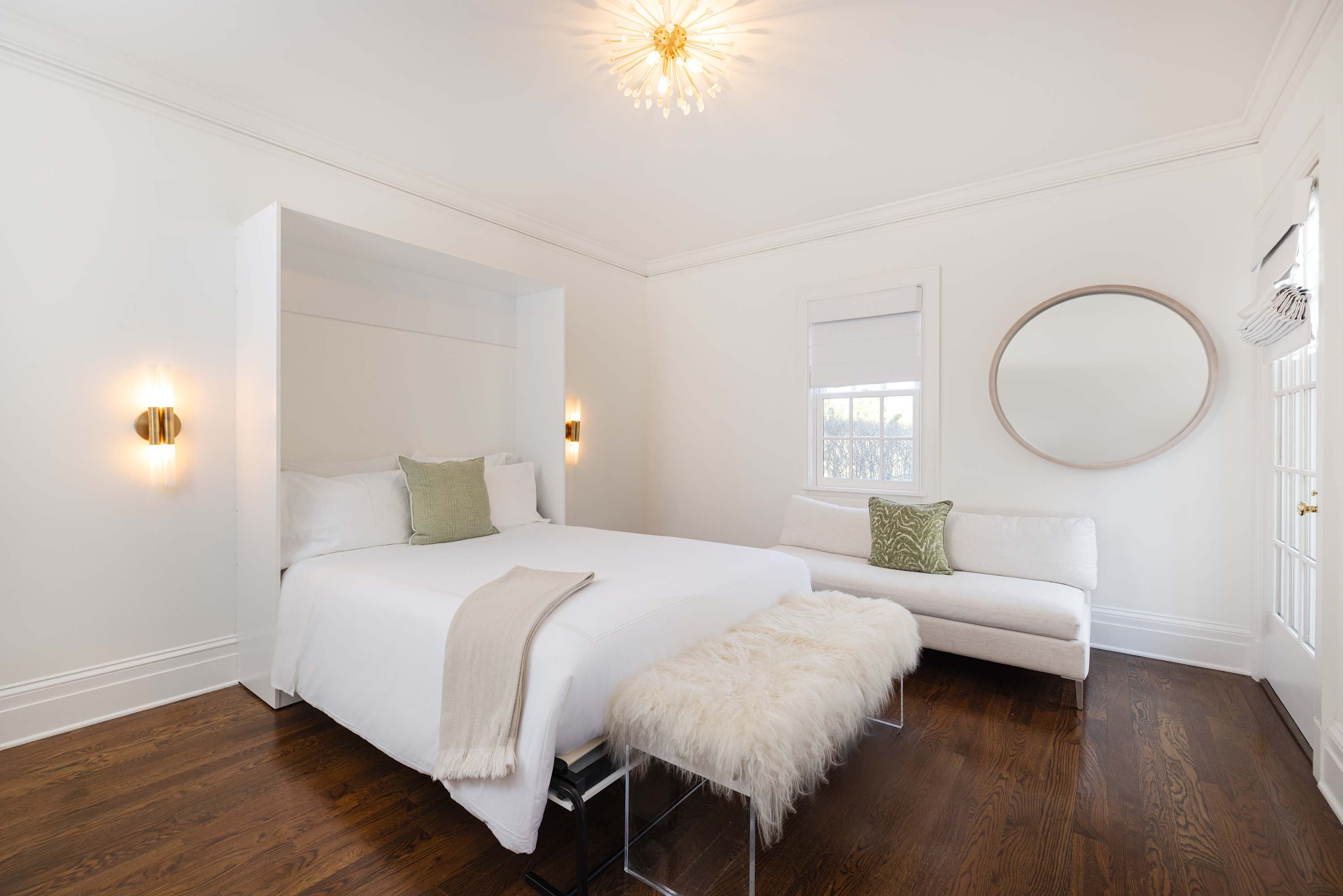 Harbor House Suite C | East Hampton Springs | Premier Suite with Private Terraces photo 6