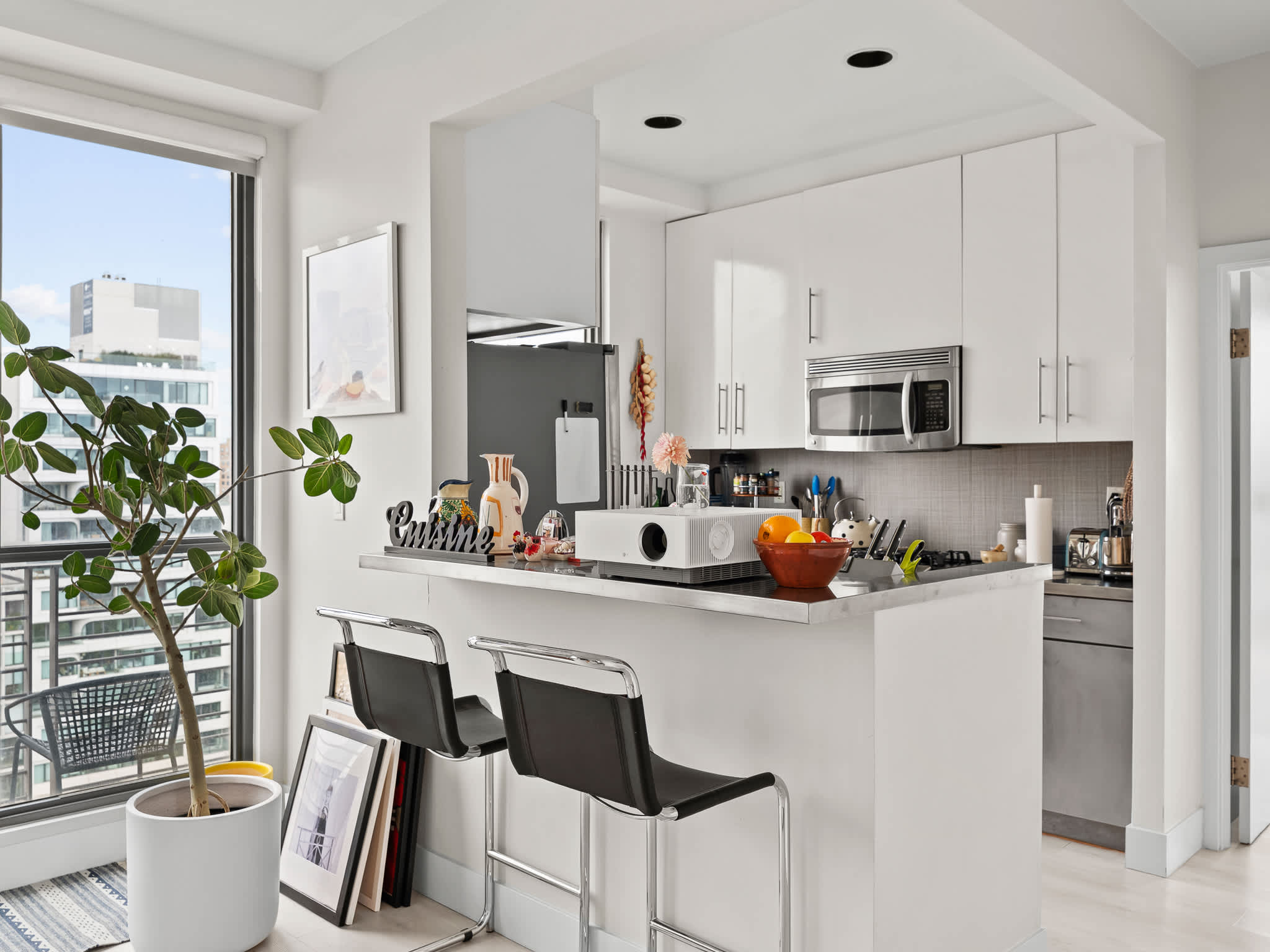 Delancey Pad | Bowery | Chic Flat w/ Private Balcony photo 10