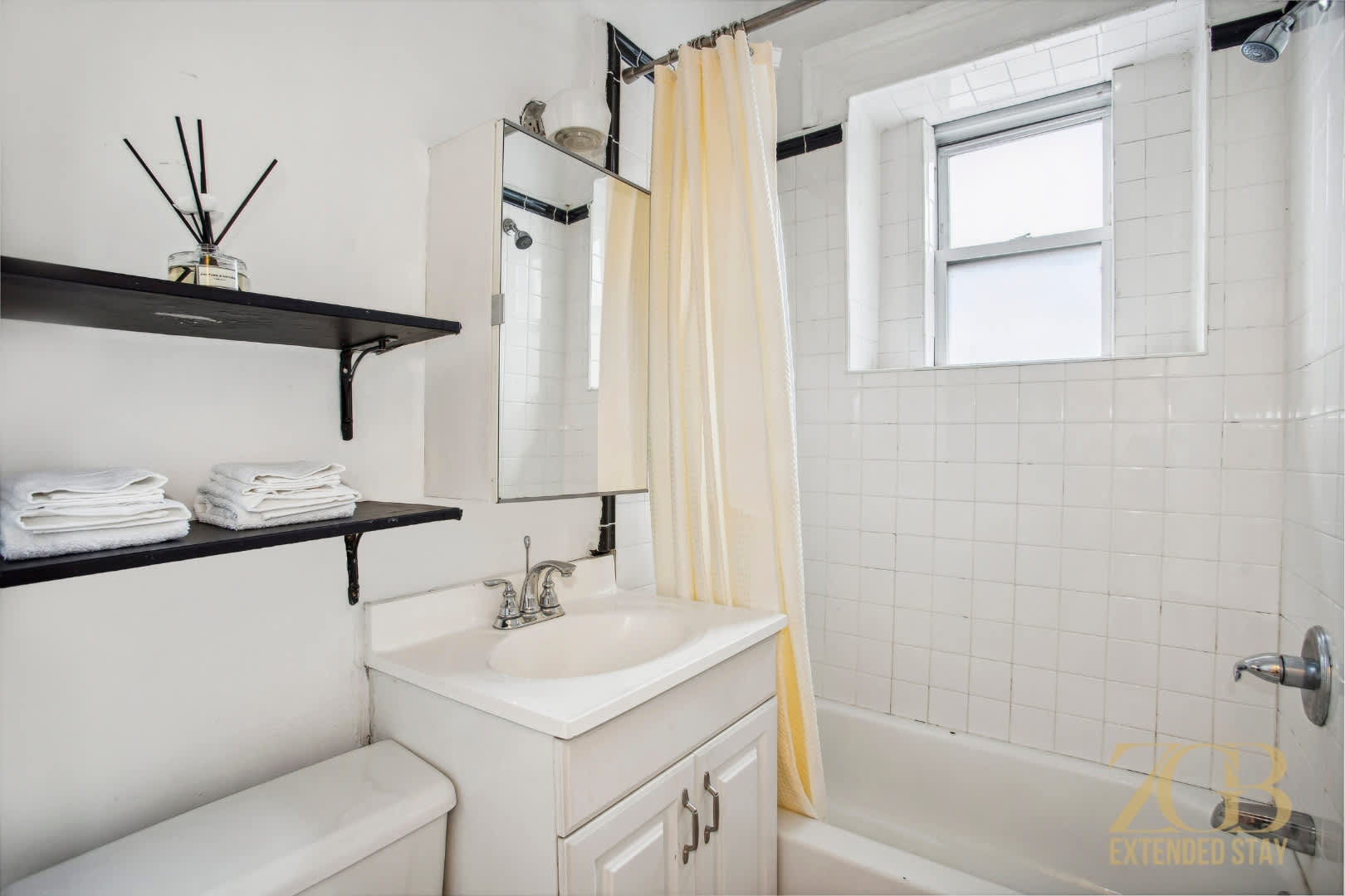 Lenox House IV | Lenox Hill | Modern Apartment photo 5