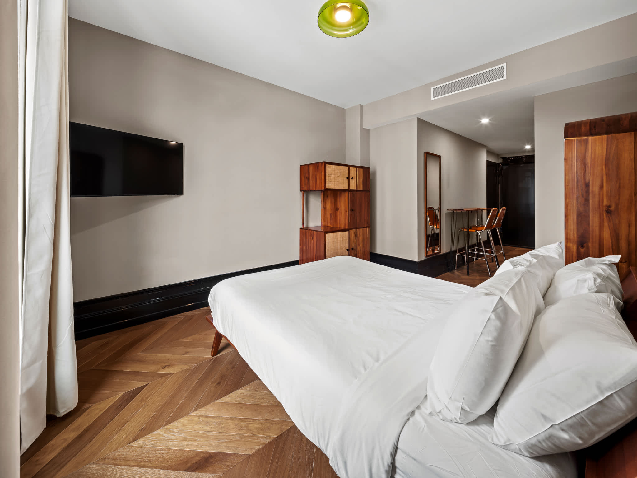Freeman 802 | Lower East Side | Condo with Shared Amenities photo 14