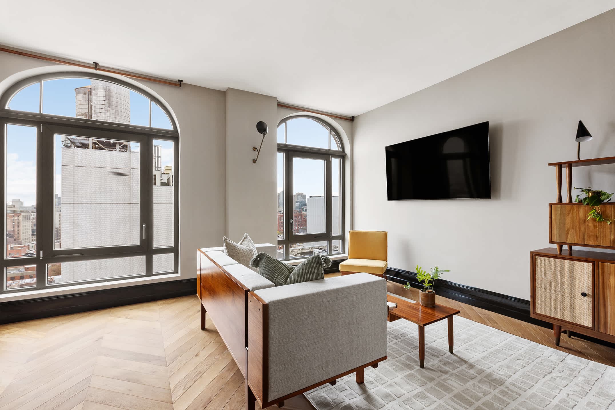 Freeman 1301 | Lower East Side | Condo with Shared Amenities photo 2