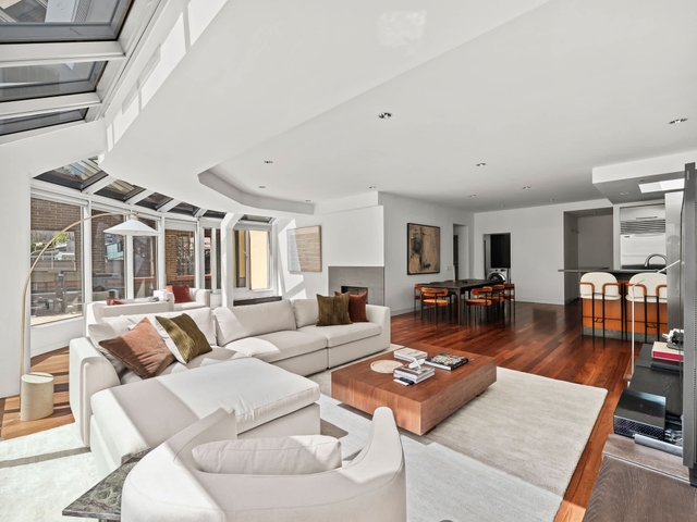Image of Living space #2
