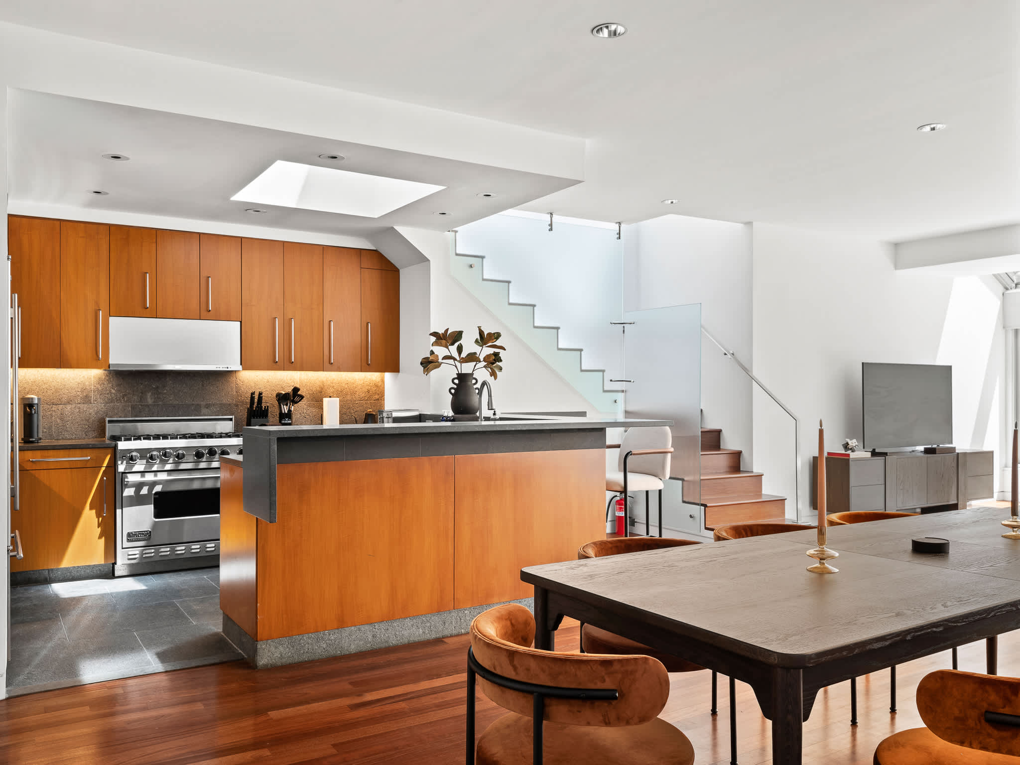 Tribeca Heights | Tribeca | PH with Private Terrace and City Views photo 13