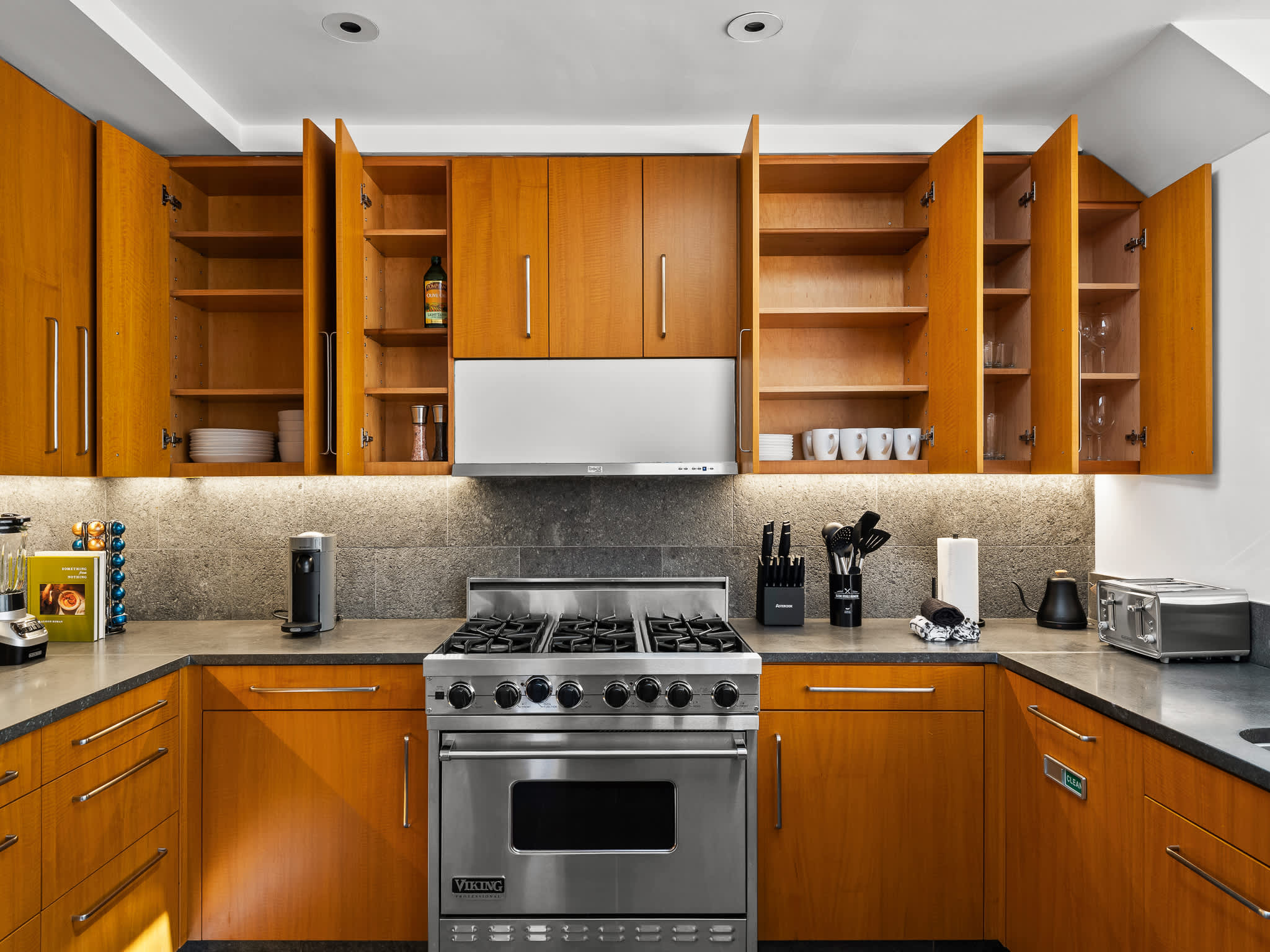 Tribeca Heights | Tribeca | PH with Private Terrace and City Views photo 18