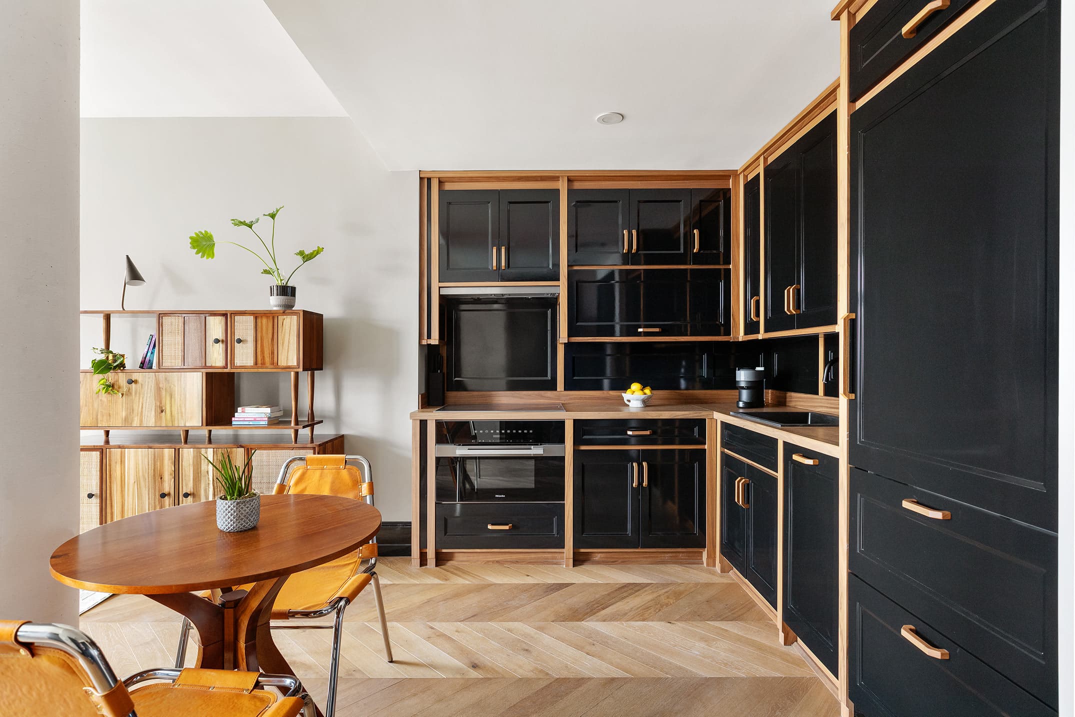 Freeman 1501 | Lower East Side | Condo with Shared Amenities photo 4