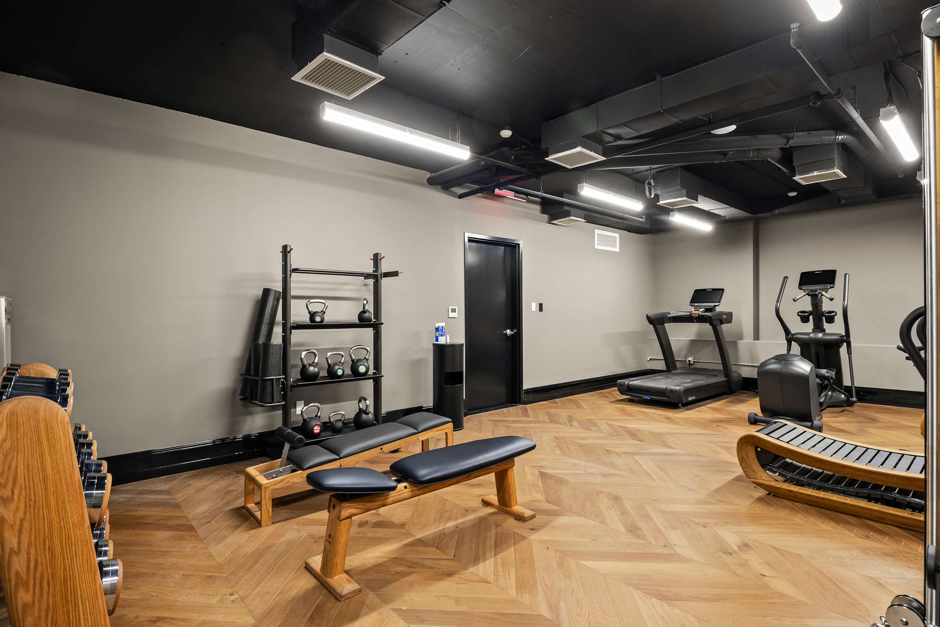 Freeman 1501 | Lower East Side | Condo with Shared Amenities photo 11
