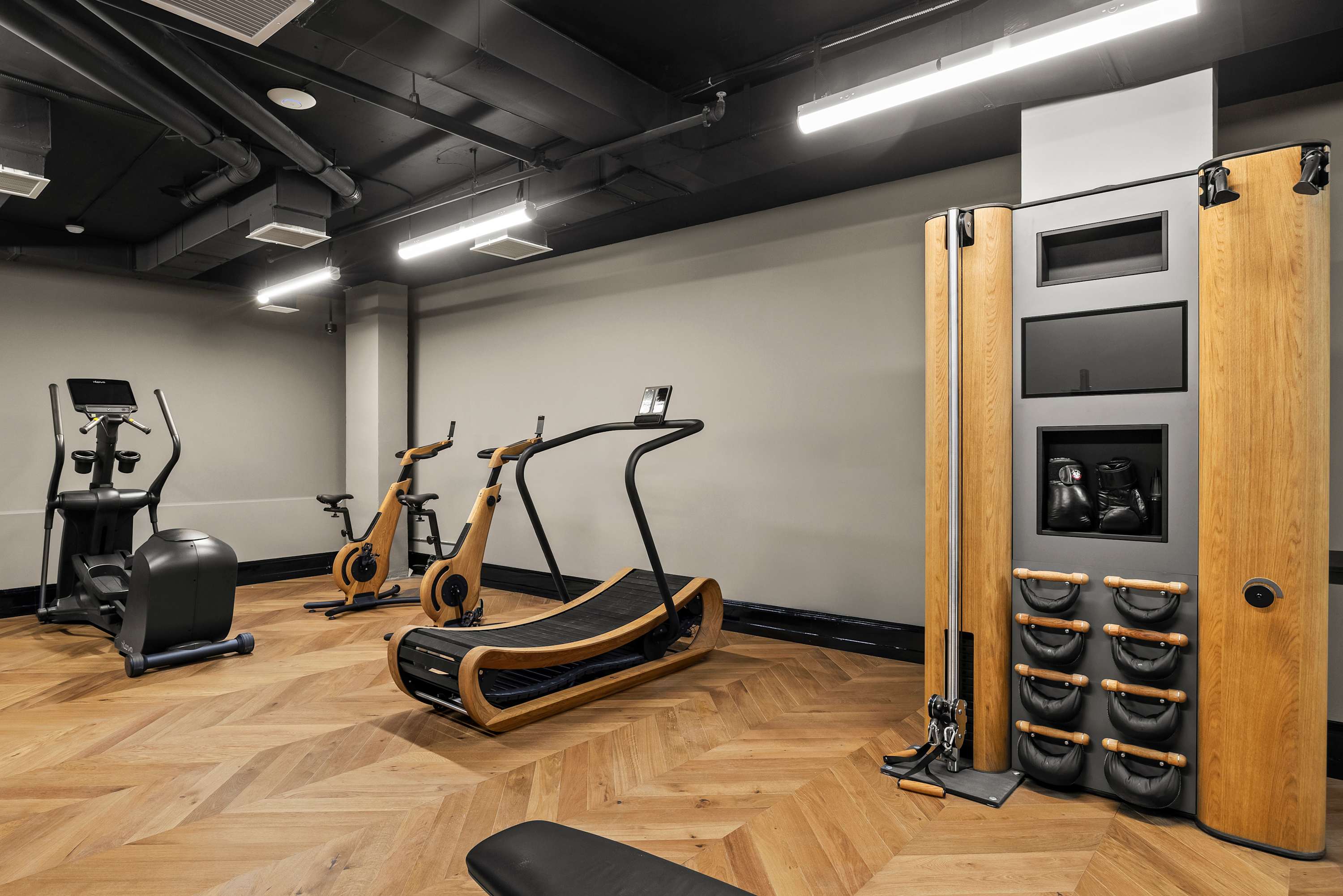 Freeman 1501 | Lower East Side | Condo with Shared Amenities photo 9