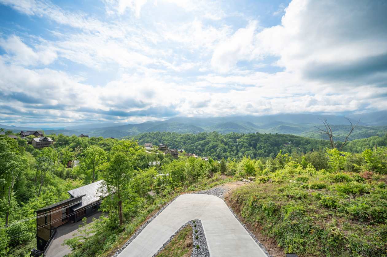 Highcrest Vista | Gatlinburg | Home with Hot Tub, BBQ and Mountain Views photo 3